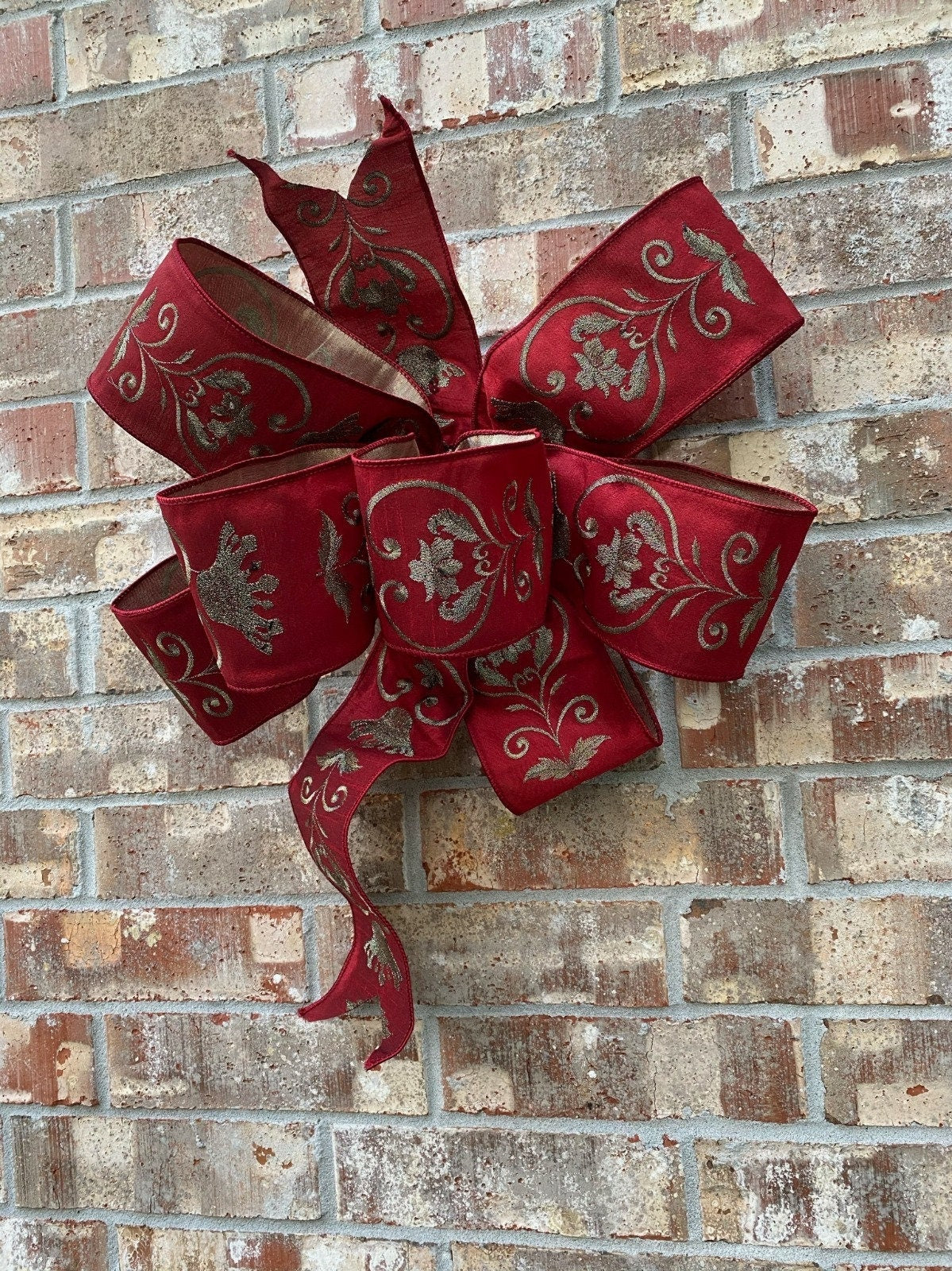 18"Bow red and green embroidered ribbon