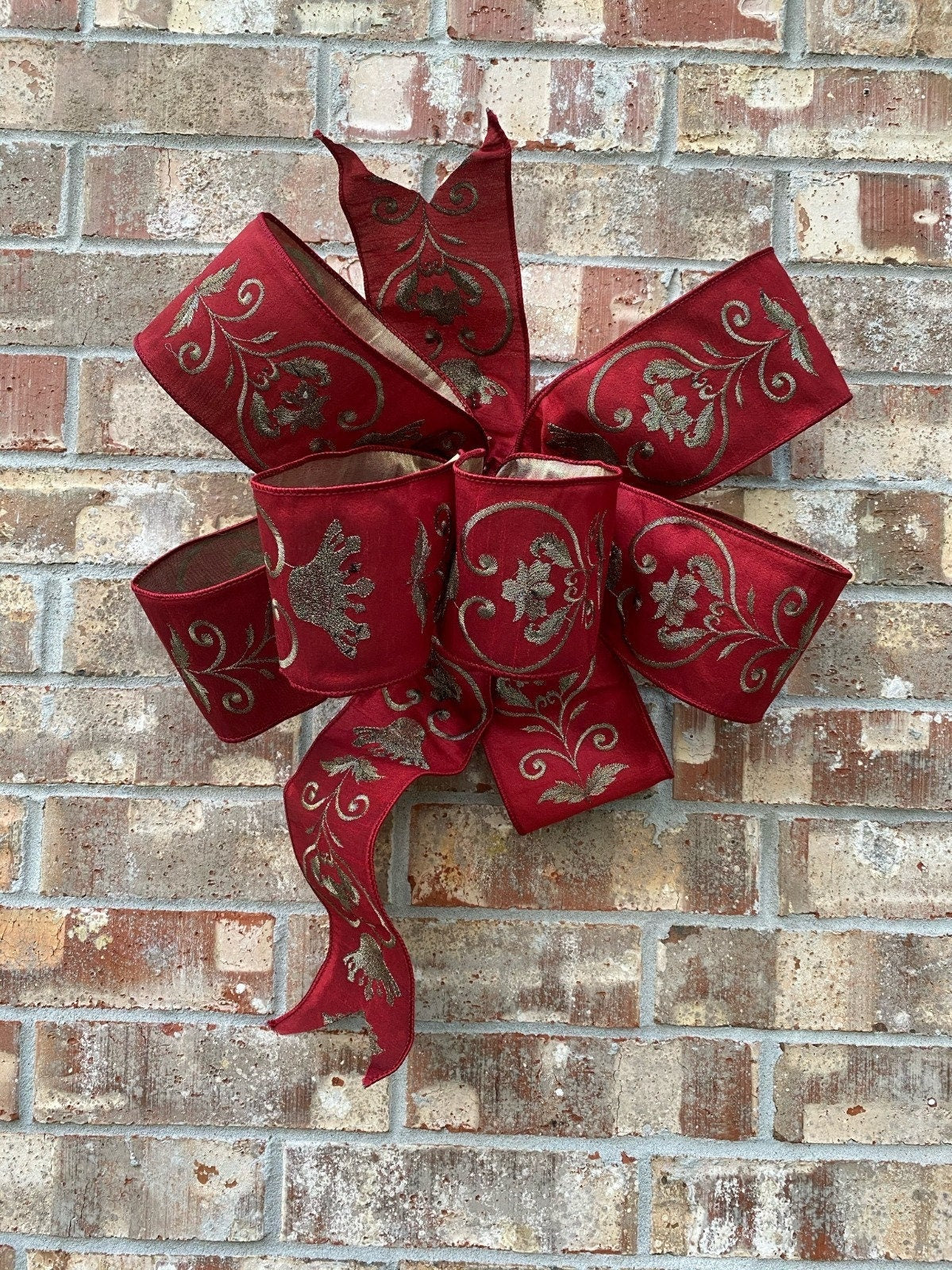 18"Bow red and green embroidered ribbon
