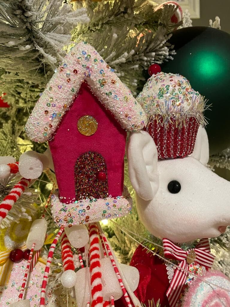 6" Candy house hot pink