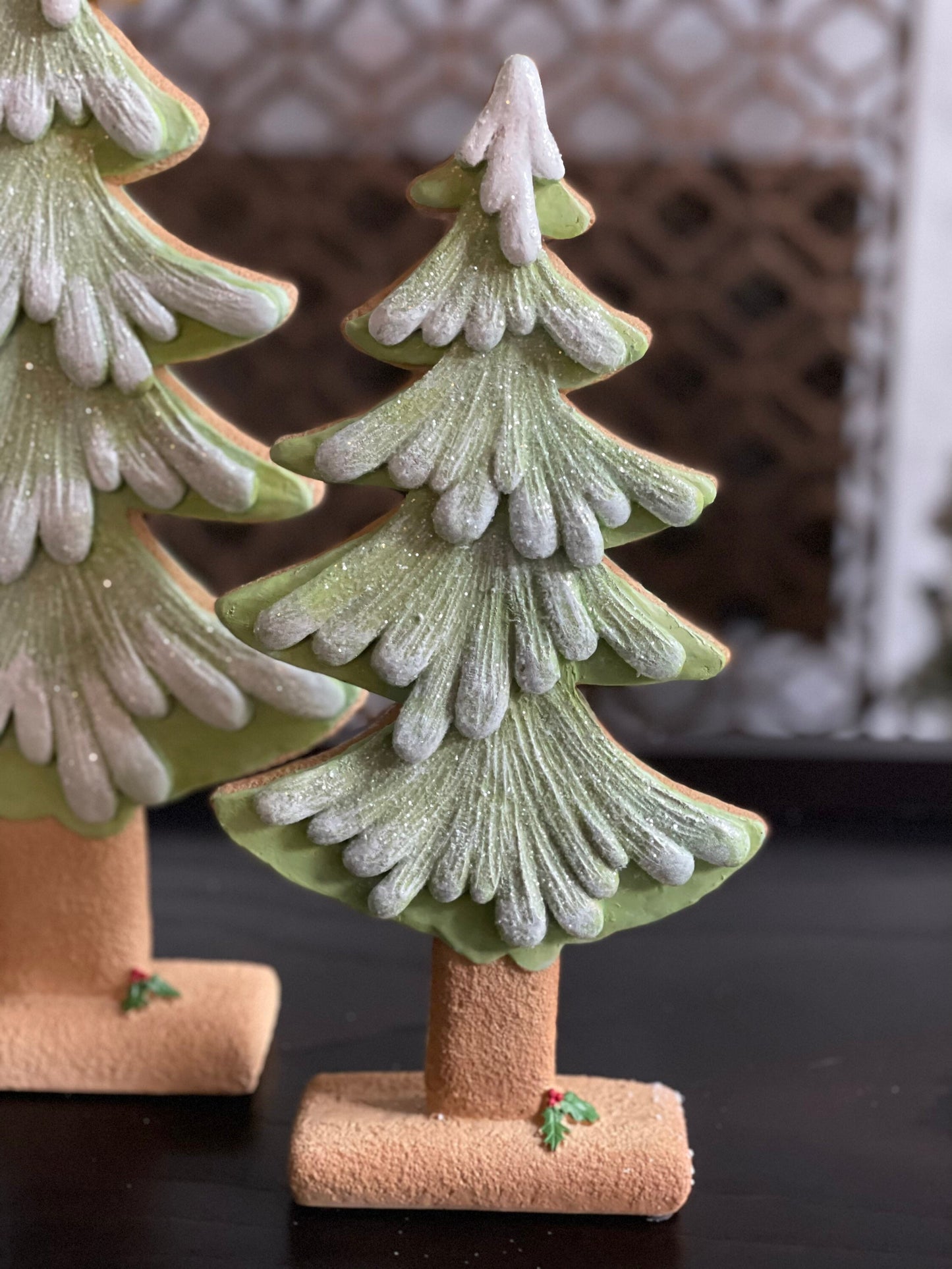 15.5" Green gingerbread Snowy cookie tree. set of 2. Resin.