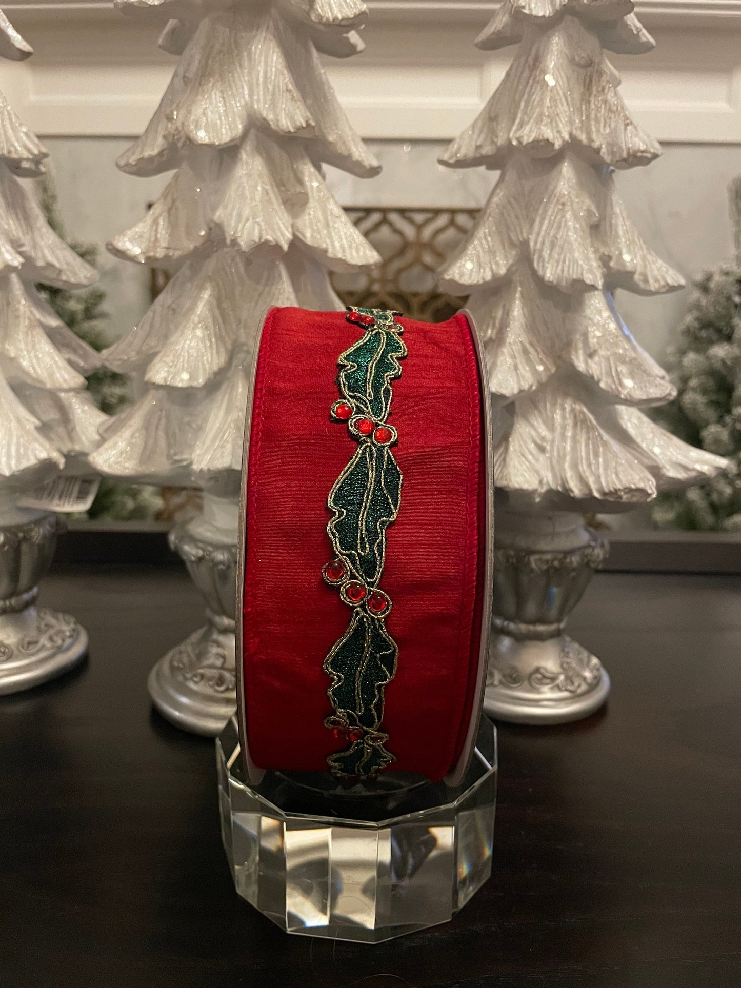 Holly border red ribbon. 2.5”x 10 yards. Wired.*