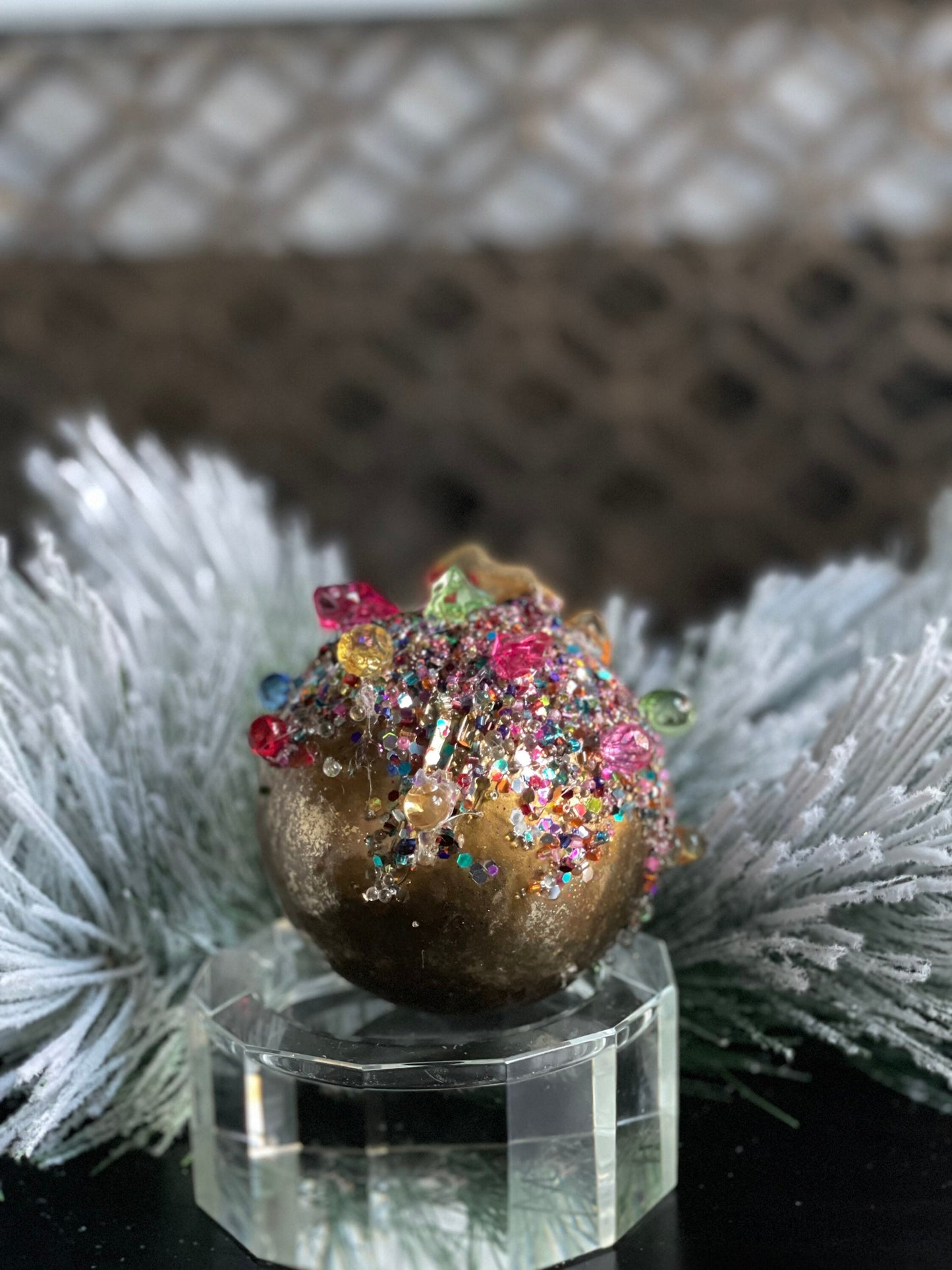 4” Kaleidoscope jeweled ball gold