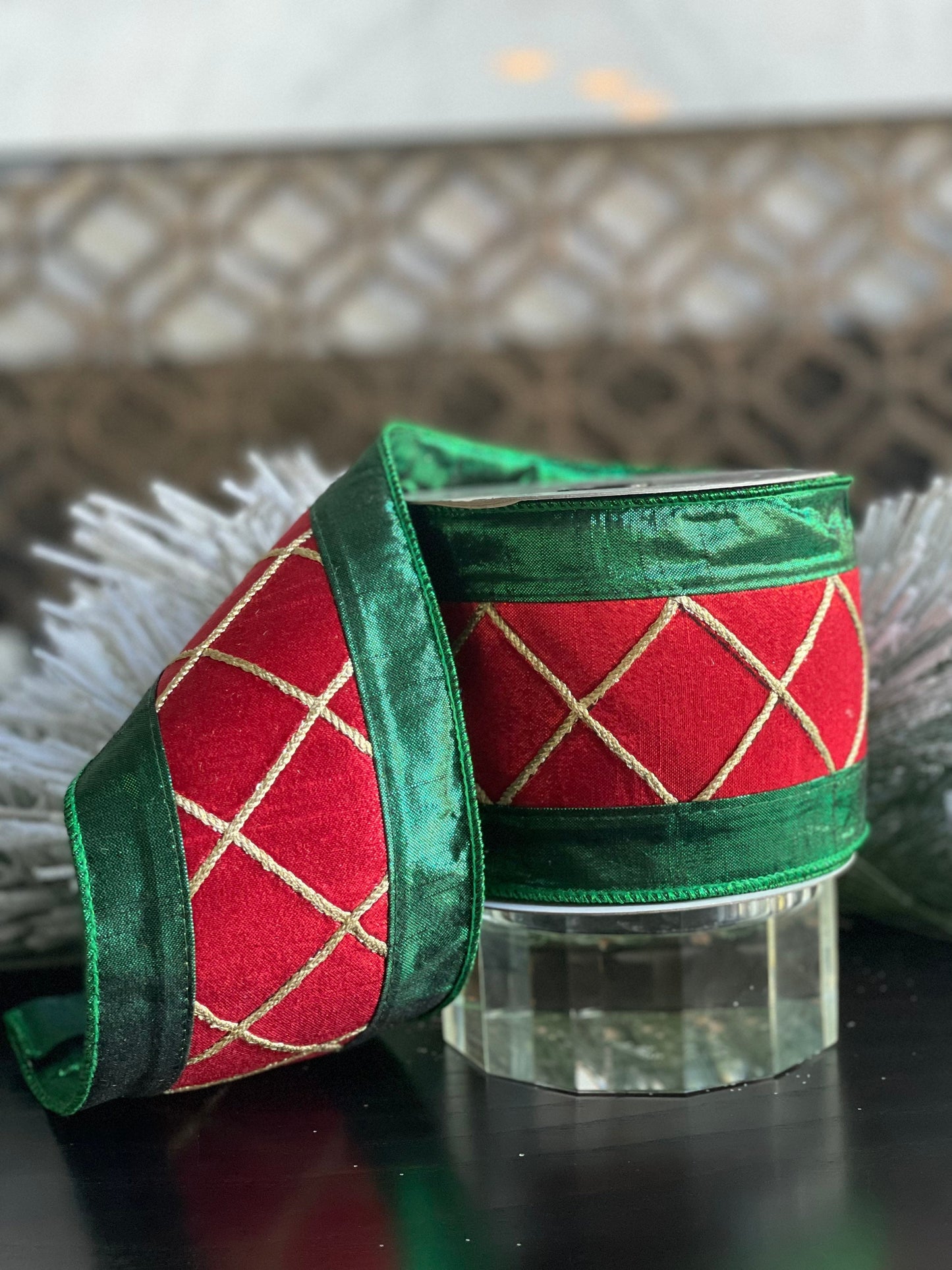 4" X 10 yds Drummer boy ribbon. Rojo, verde y dorado. Farrisilk. Cableado.