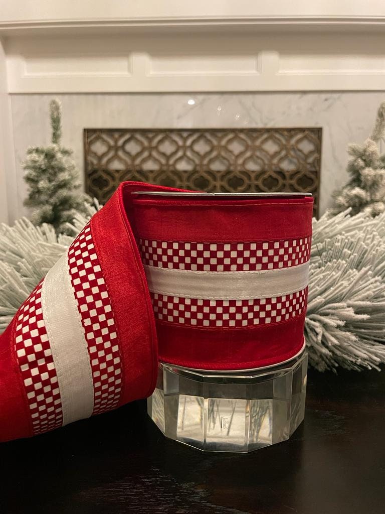 4x10 yards pixie checks red and white.