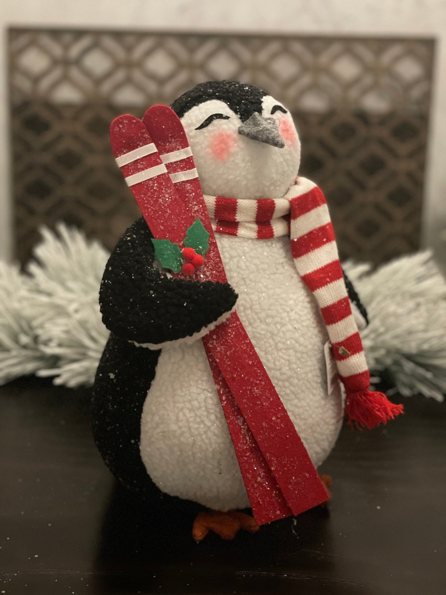 15.75" Skiing penguin set of 2.