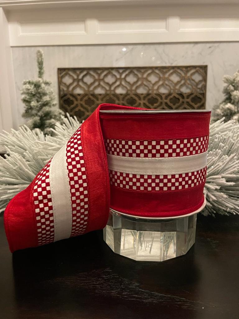 4x10 yards pixie checks red and white.