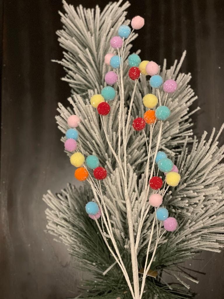 28" pom pom ball spray