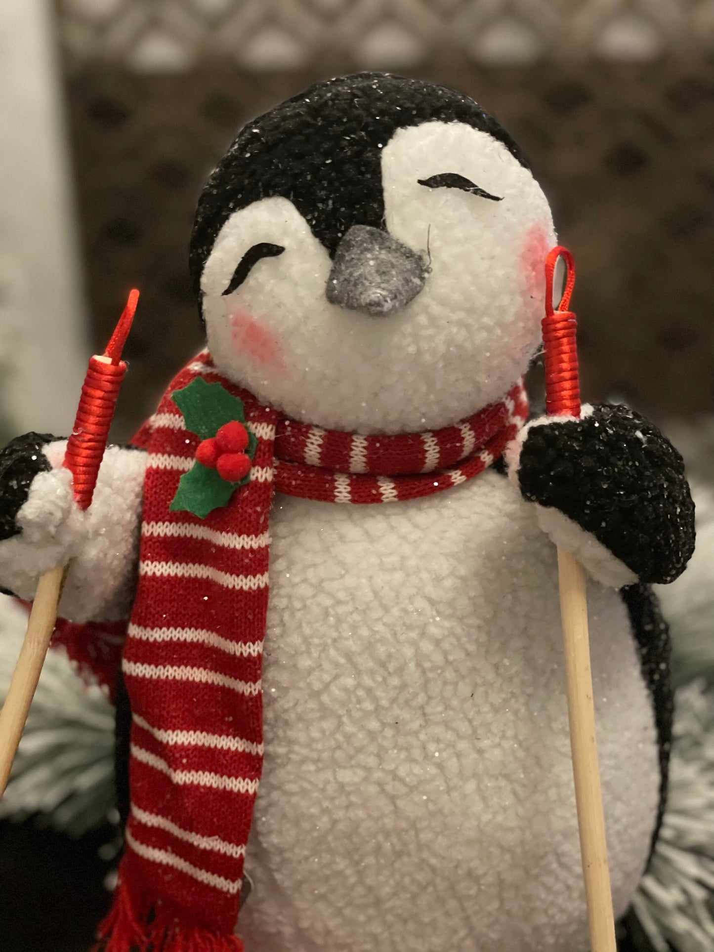 15.75" Skiing penguin set of 2.