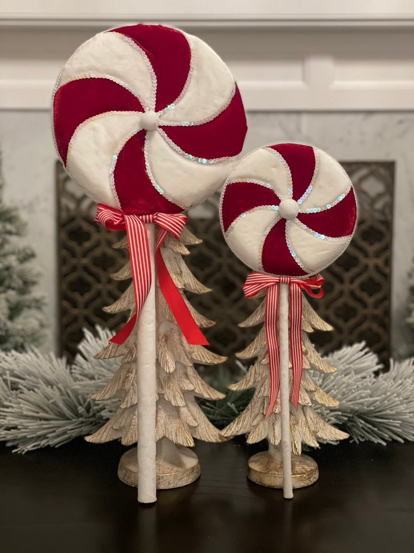 18"Lollipop. Red and white velvet.