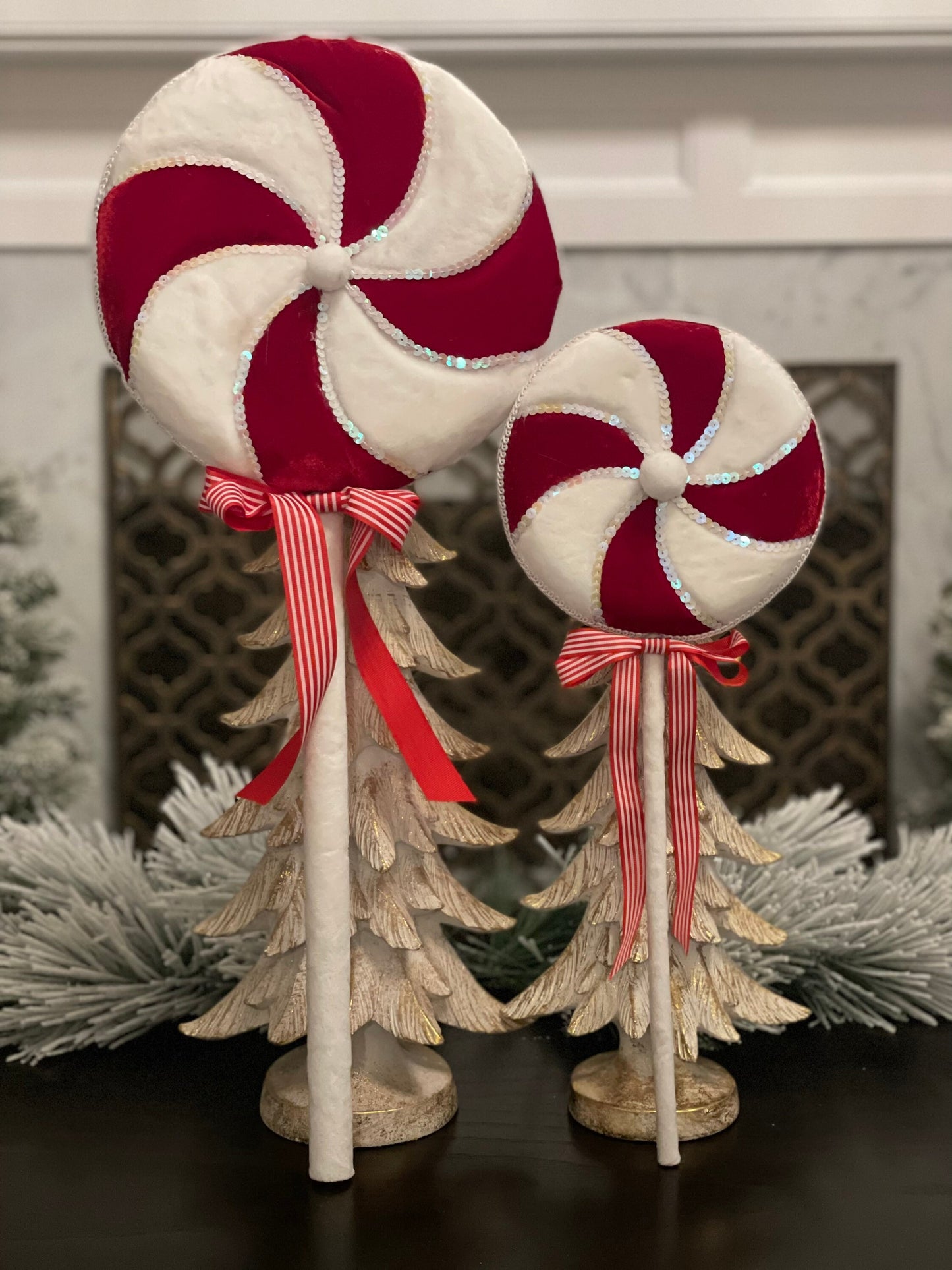 18"Lollipop. Red and white velvet.