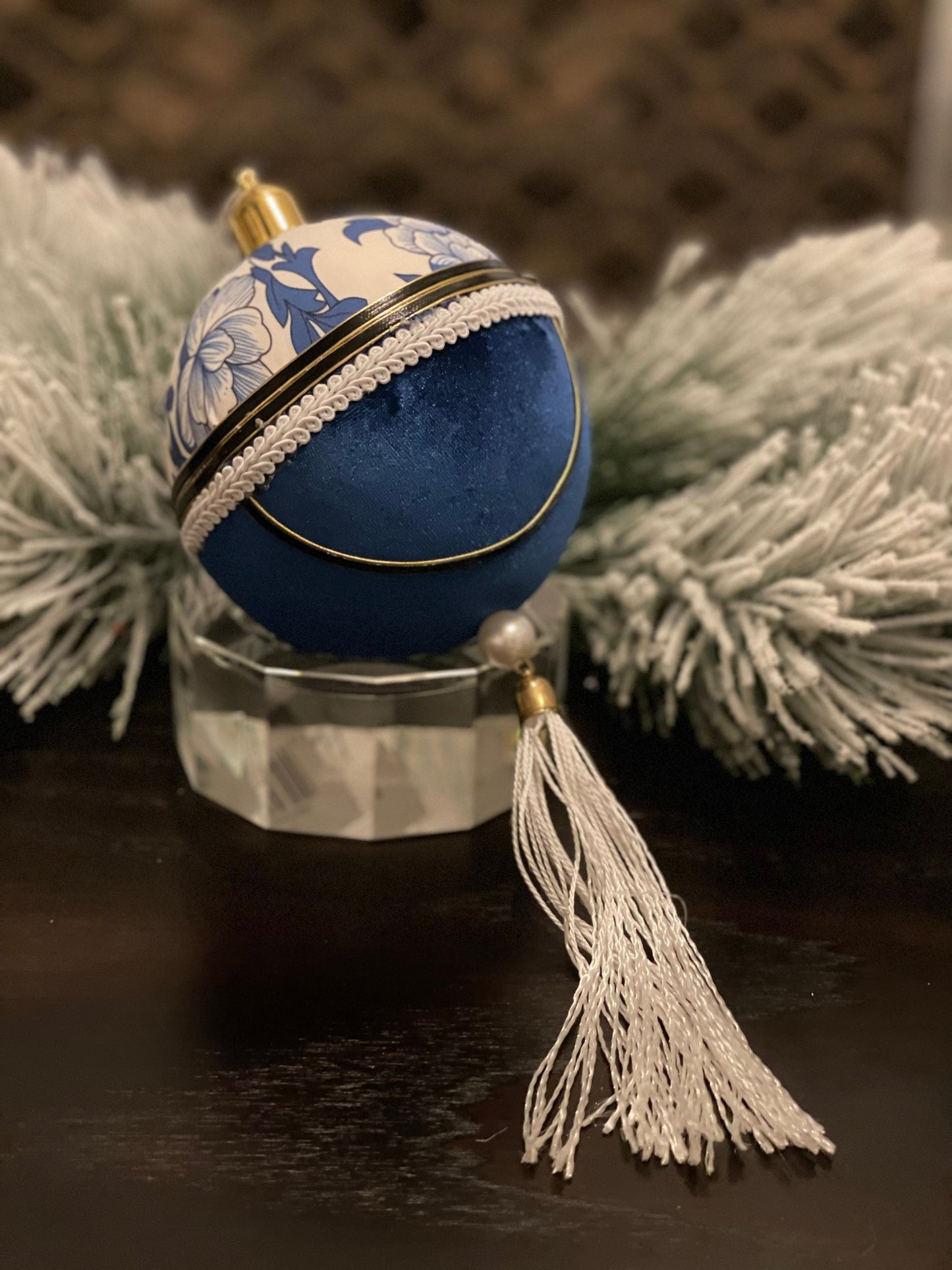 6” Ball ornament white and blue