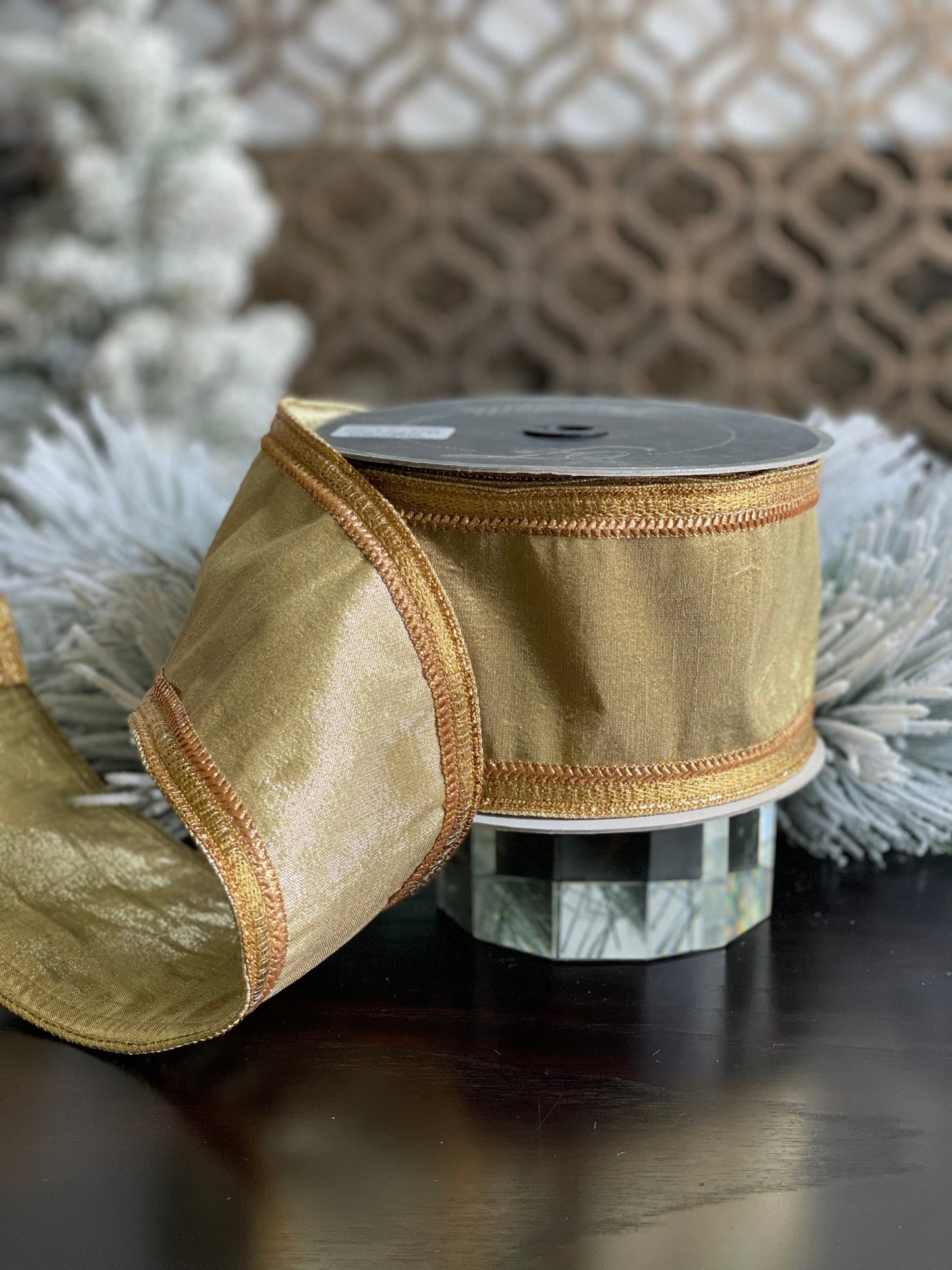 4"x10 yards gold borders.