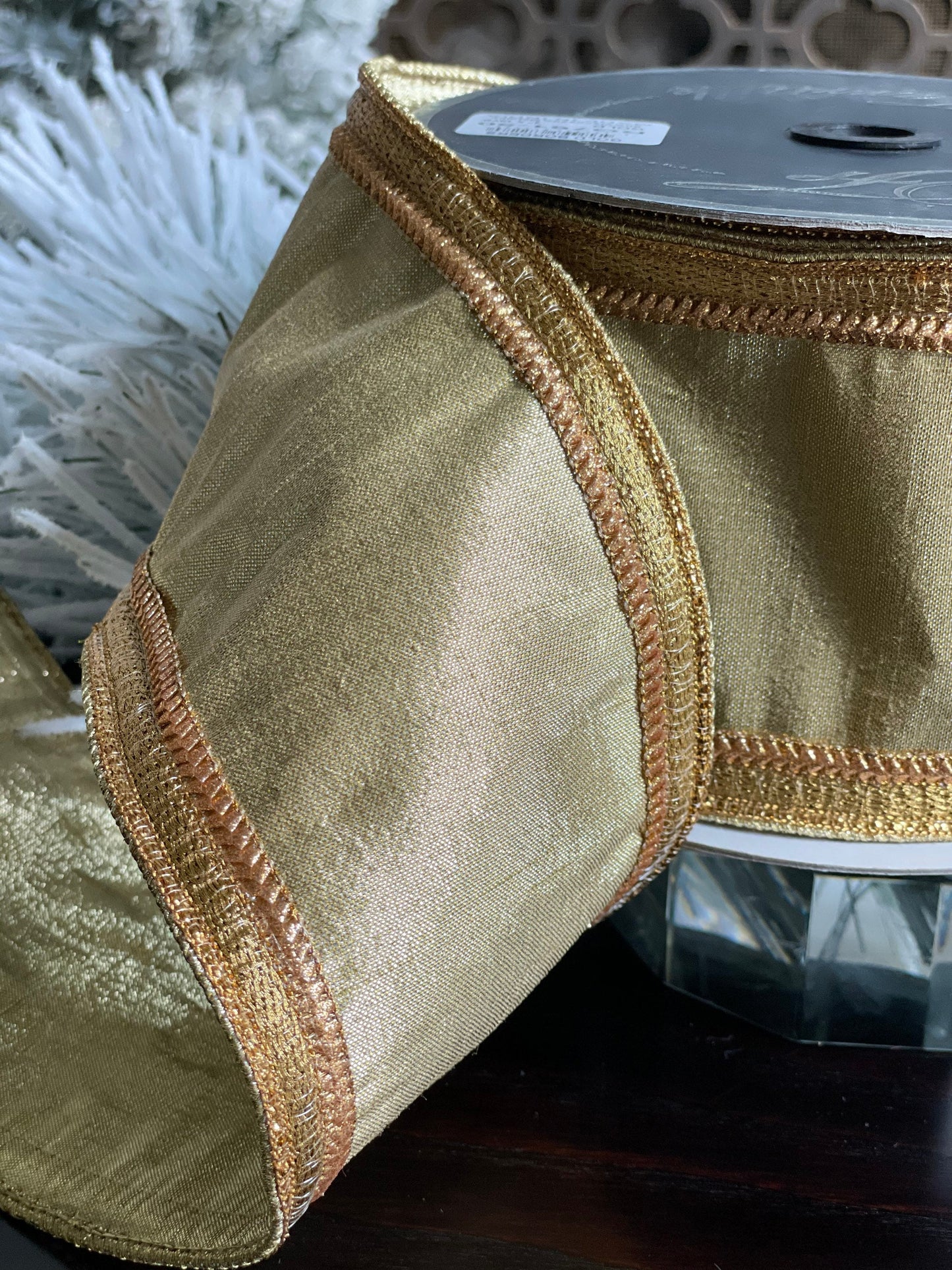 4"x10 yards gold borders.
