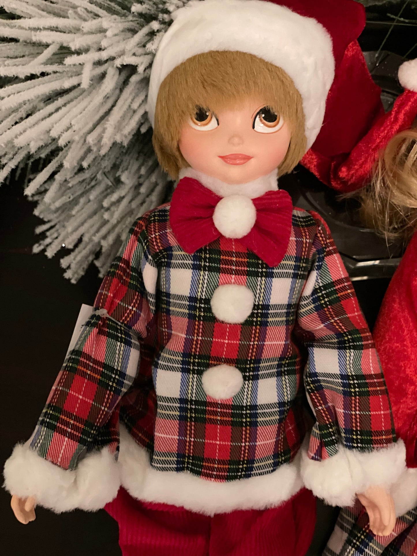 17” Elf boy and girl velvet plaid. Set of 2. Posable.*