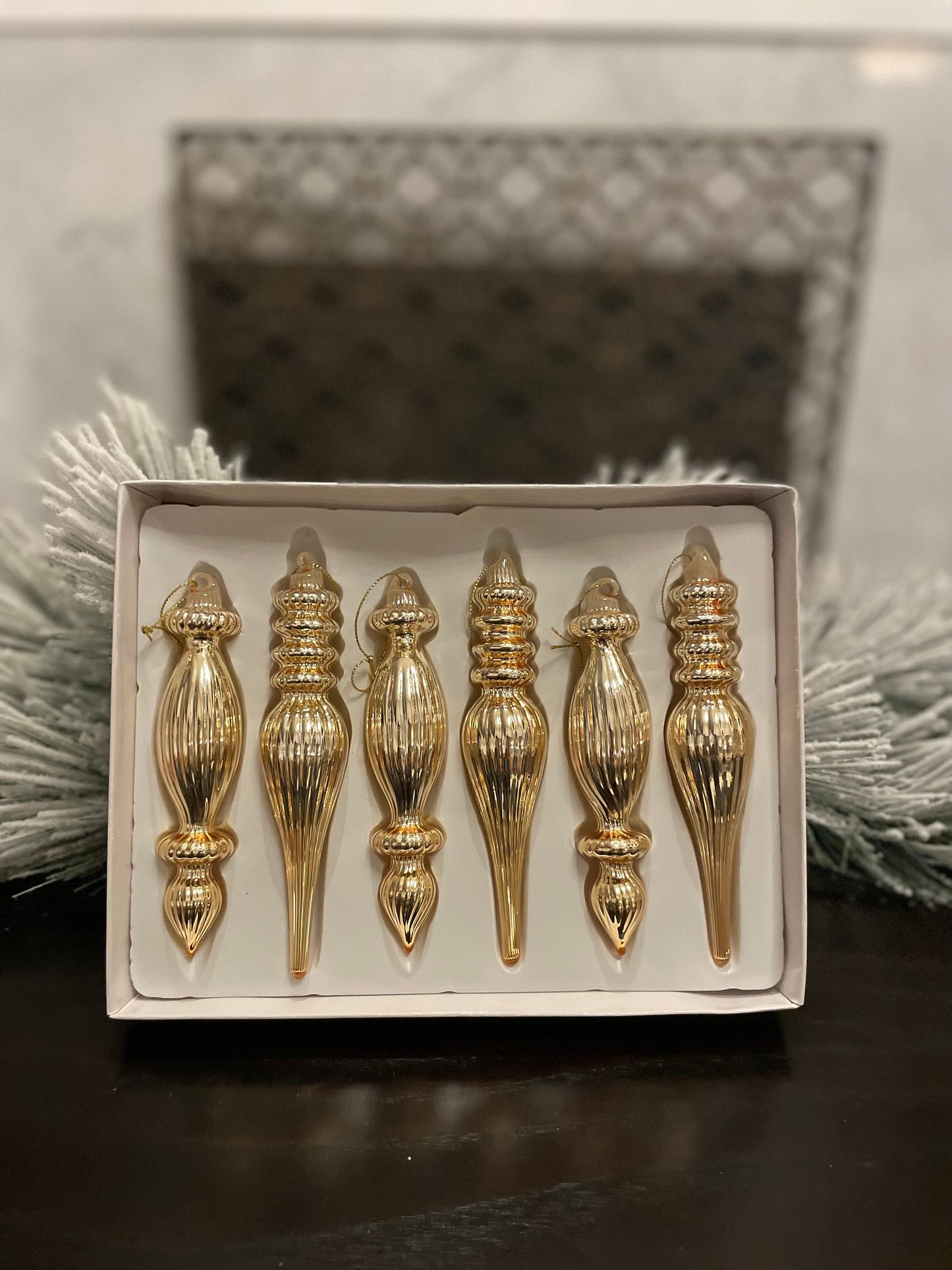 6.5” Box of gold finial ornaments. Glass. Set of 6.