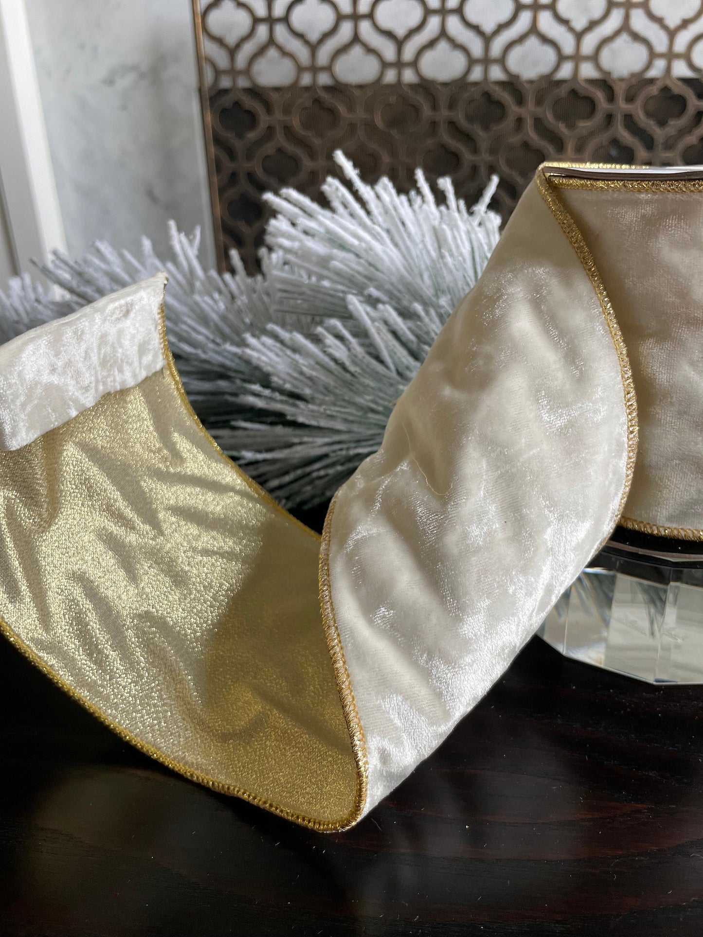 4” x 5 yds. Designer luxury textured ivory velvet ribbon. Wired. Regency.