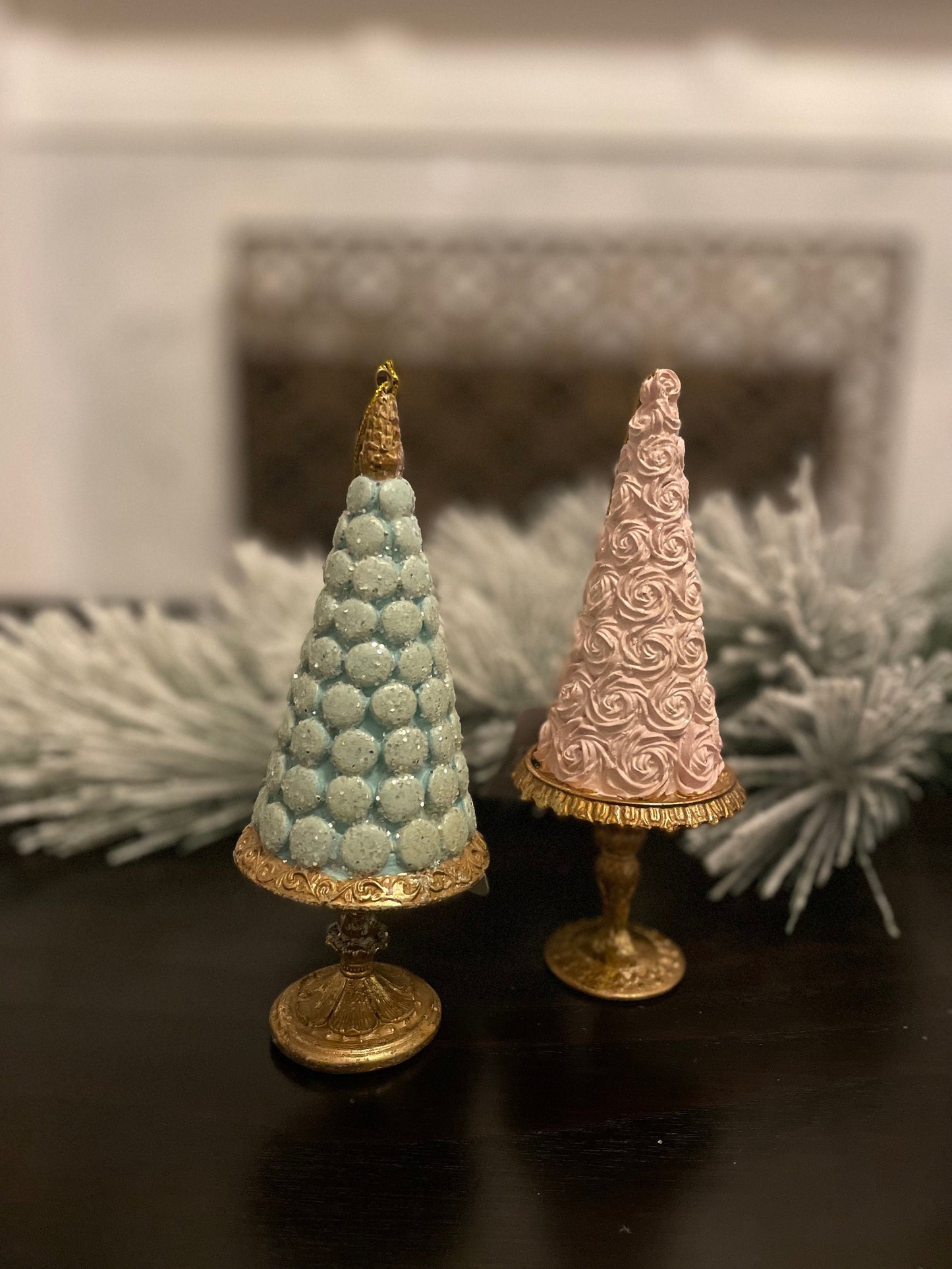 Set of 2. 7.5" Rose icing and macaroon tree ornament. Sweet!