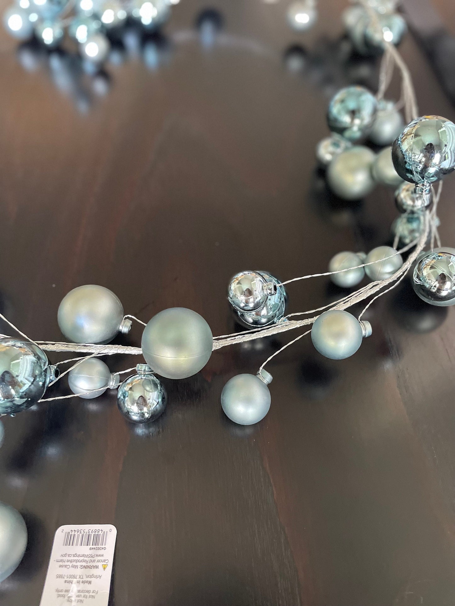 6’ Winter blue ball garland.