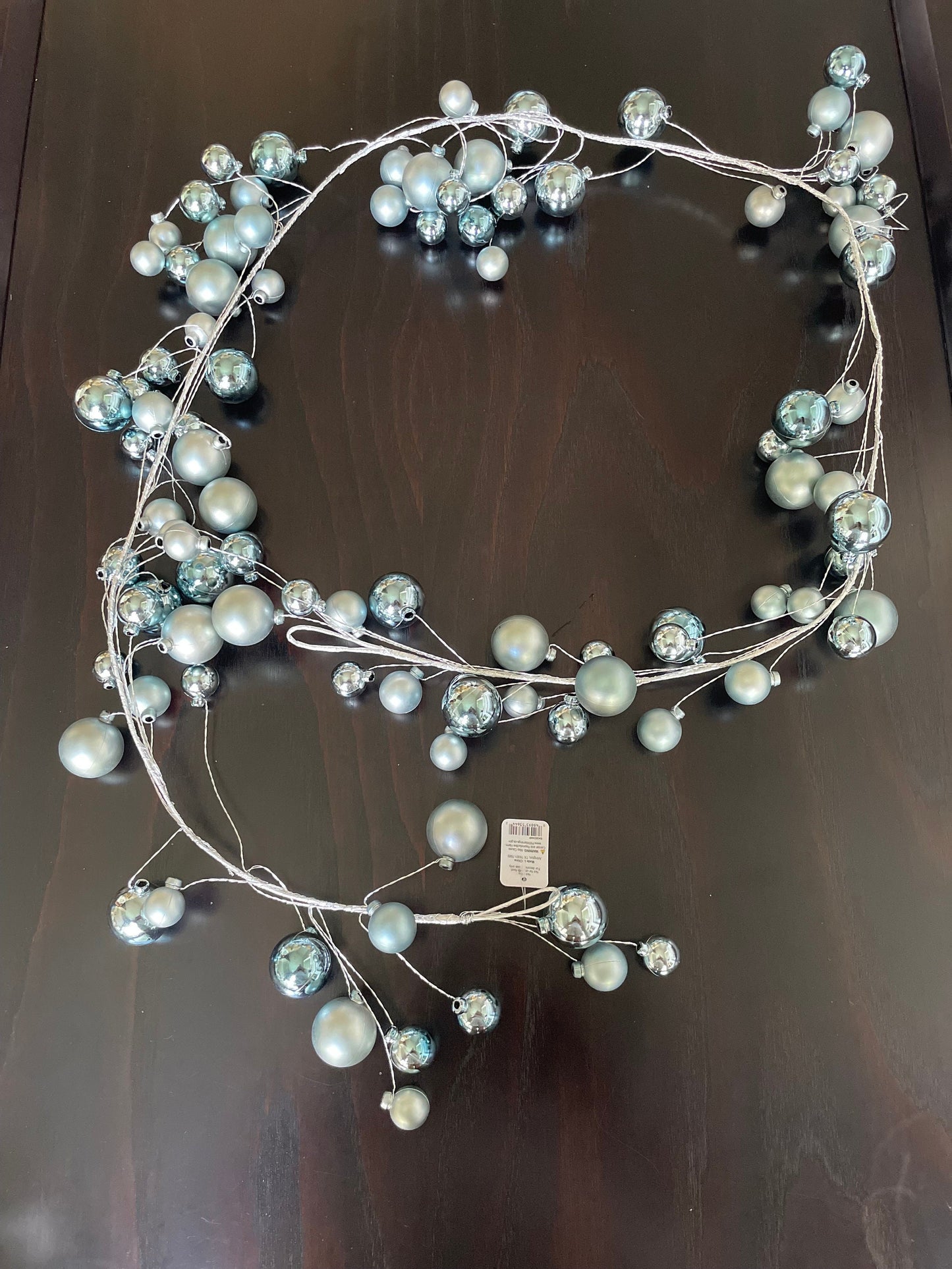 6’ Winter blue ball garland.