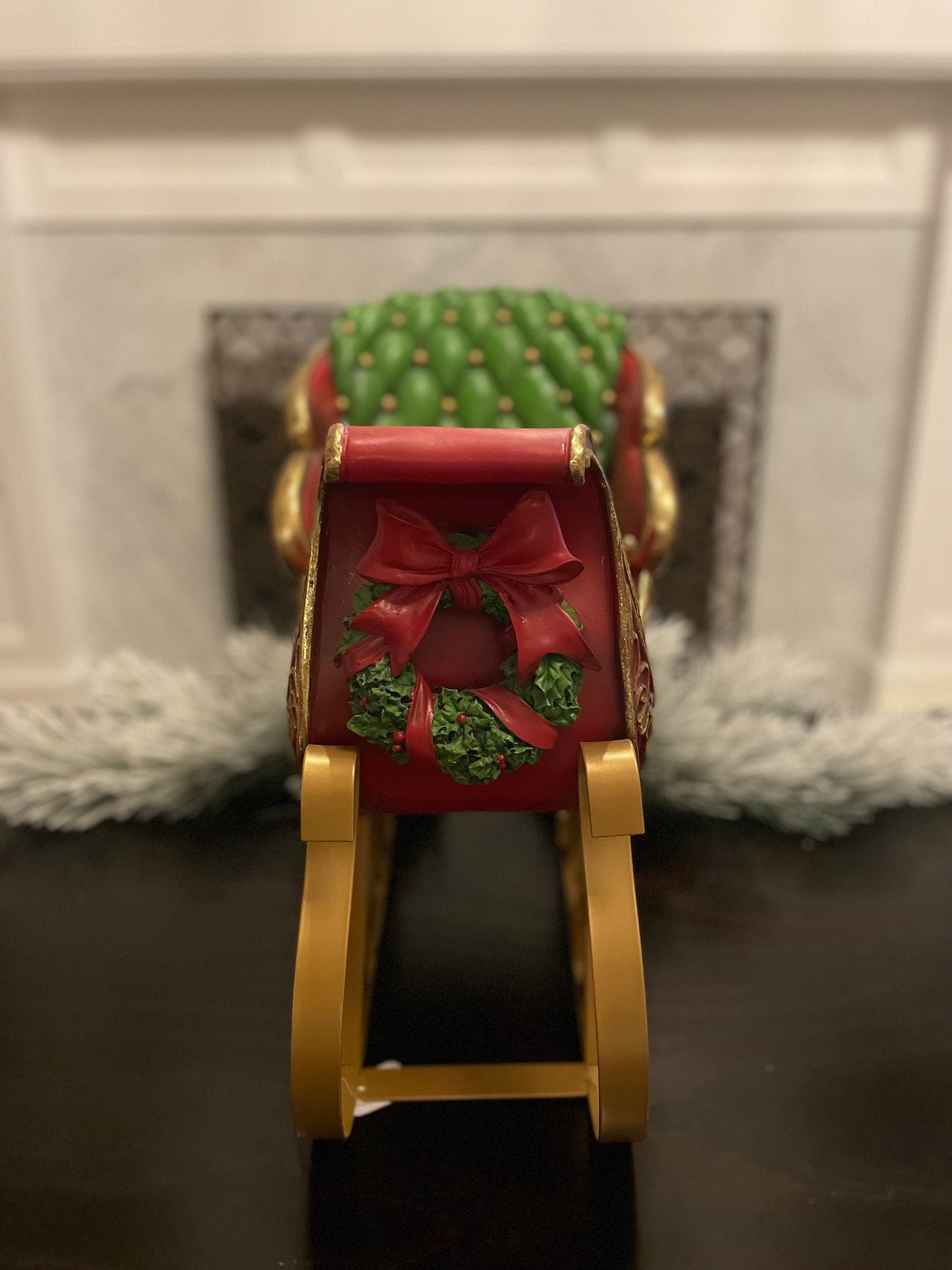 22” Classic Sleigh. Christmas.