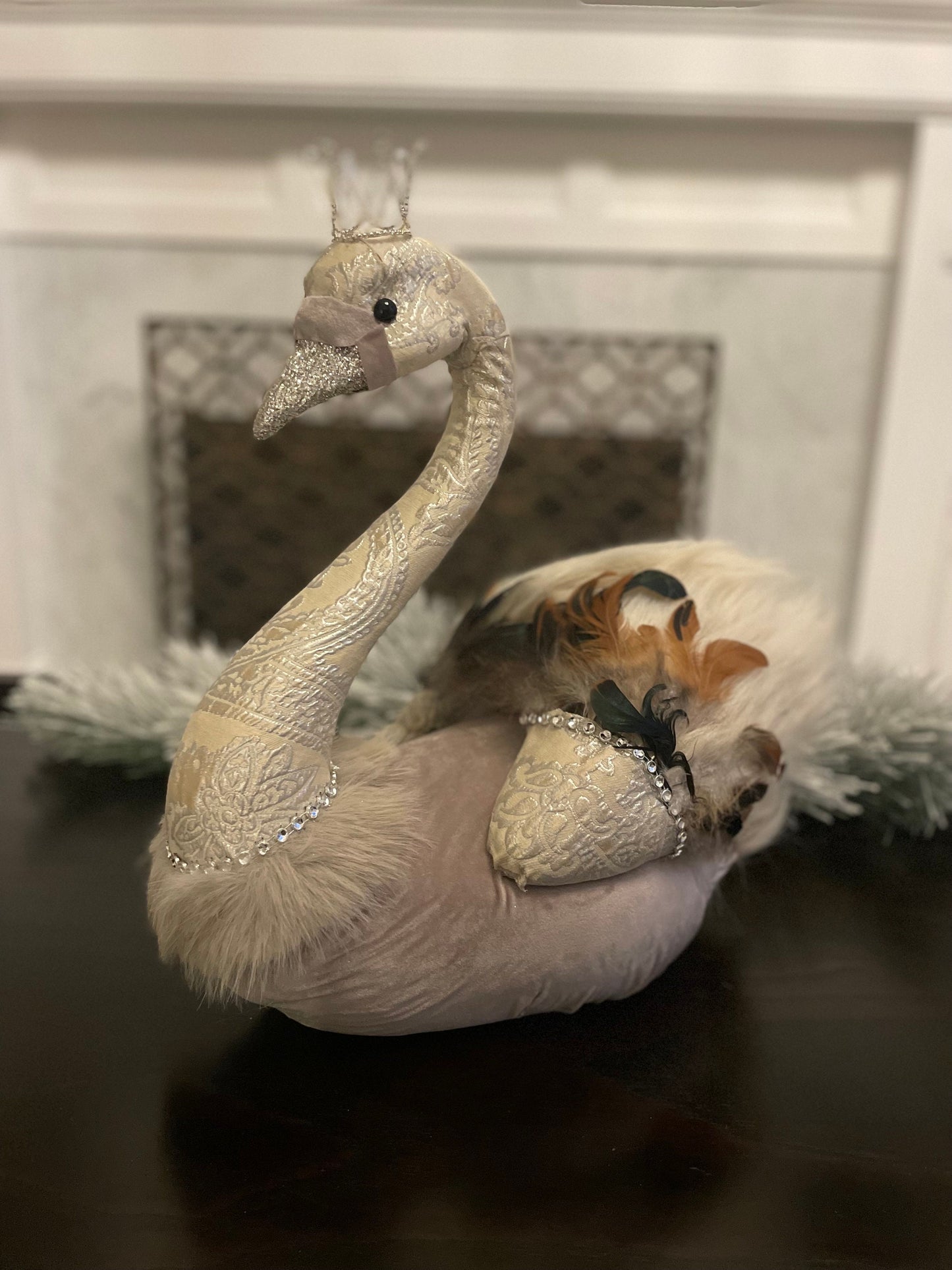 18" Swan natural beauty. Mark Roberts.