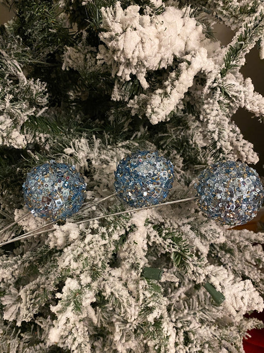 26" Multi sequined ball spray blue and silver
