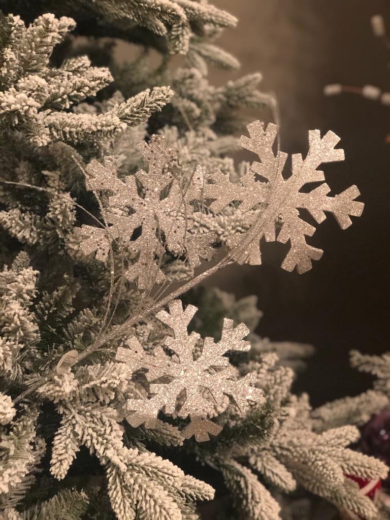 Set of 3. 27" glitter snowflake x3 spray silver*