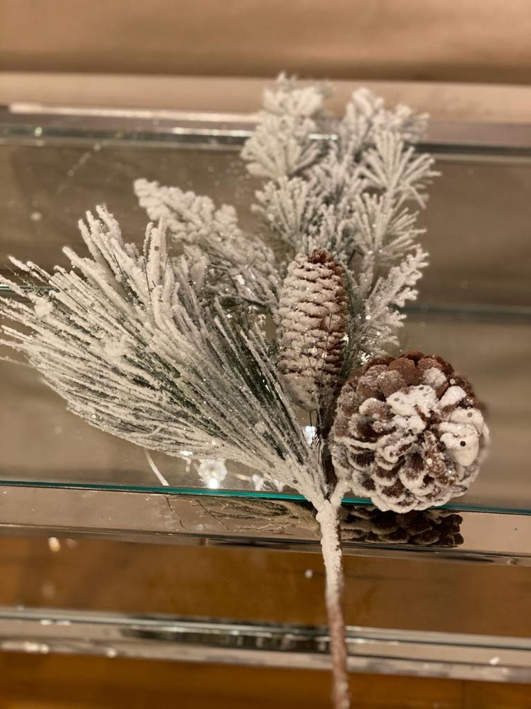 22" snow pine/cedar cone winter spray