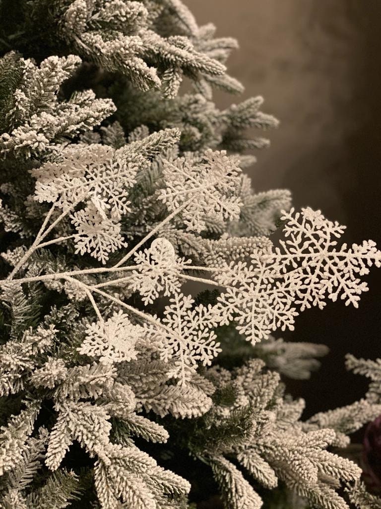 36" frosted snowflake spray