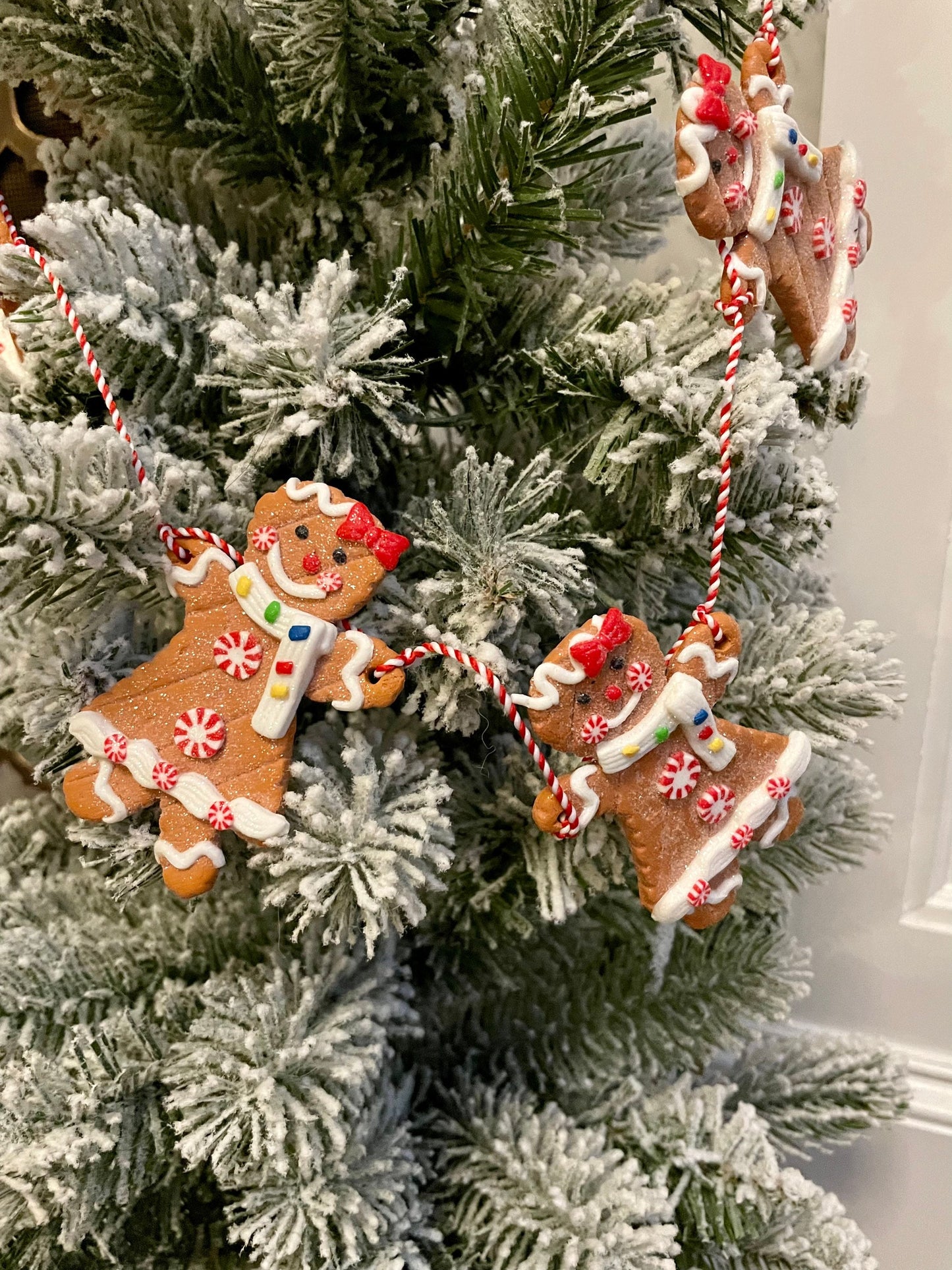 3.5 ft Gingerbread garland. Candy theme. Christmas.*