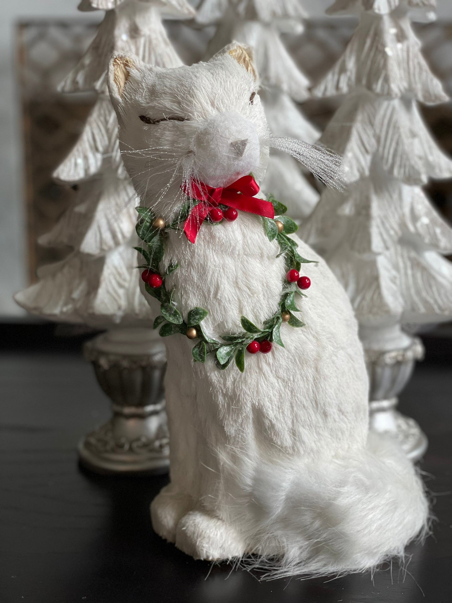 12.5” Cat with Holly and berry wreath. Christmas.