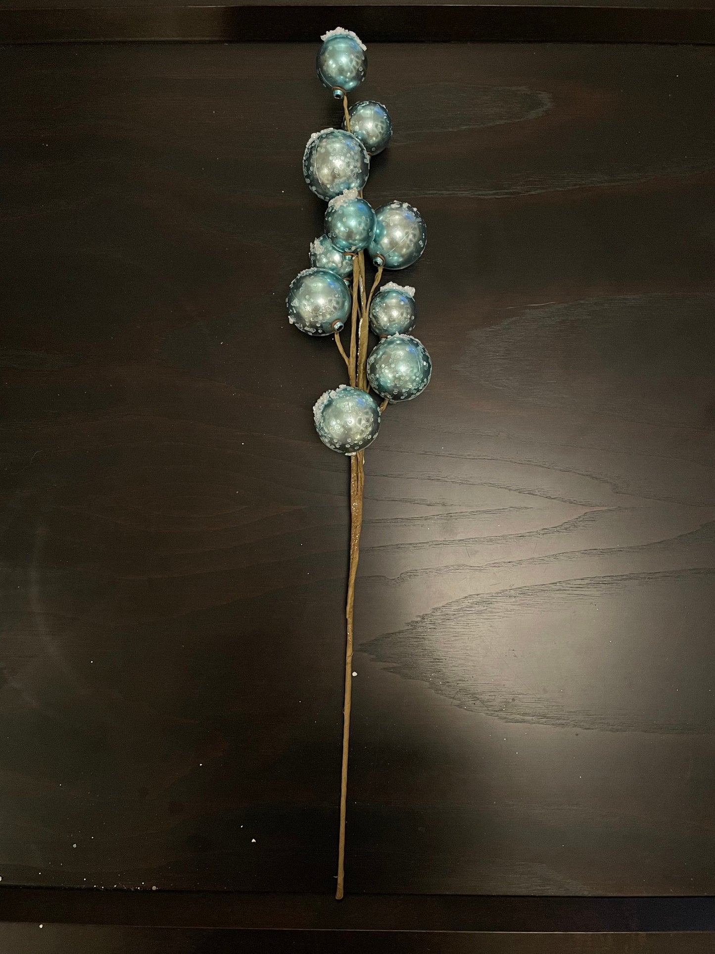 27” snowy blue ornament ball spray*