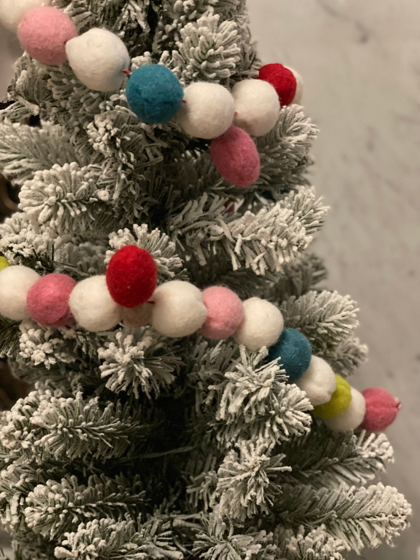 5 ft cotton candy and ball garland, multi color.