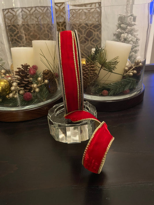 Designer lush velvet red with gold ribbon. 1”x 10 yards. Wired.*