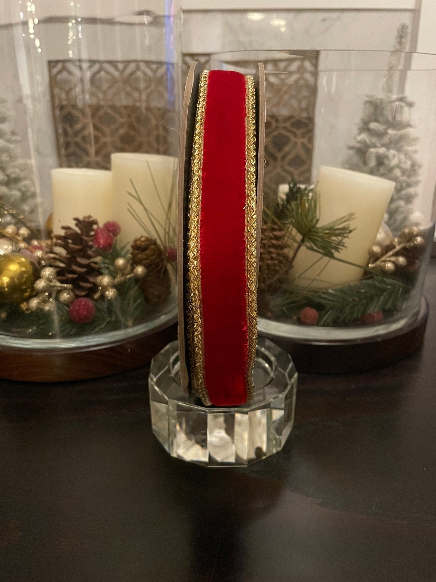 Designer velvet red with gold braid edge ribbon. 1”x 10 yards. Wired.*