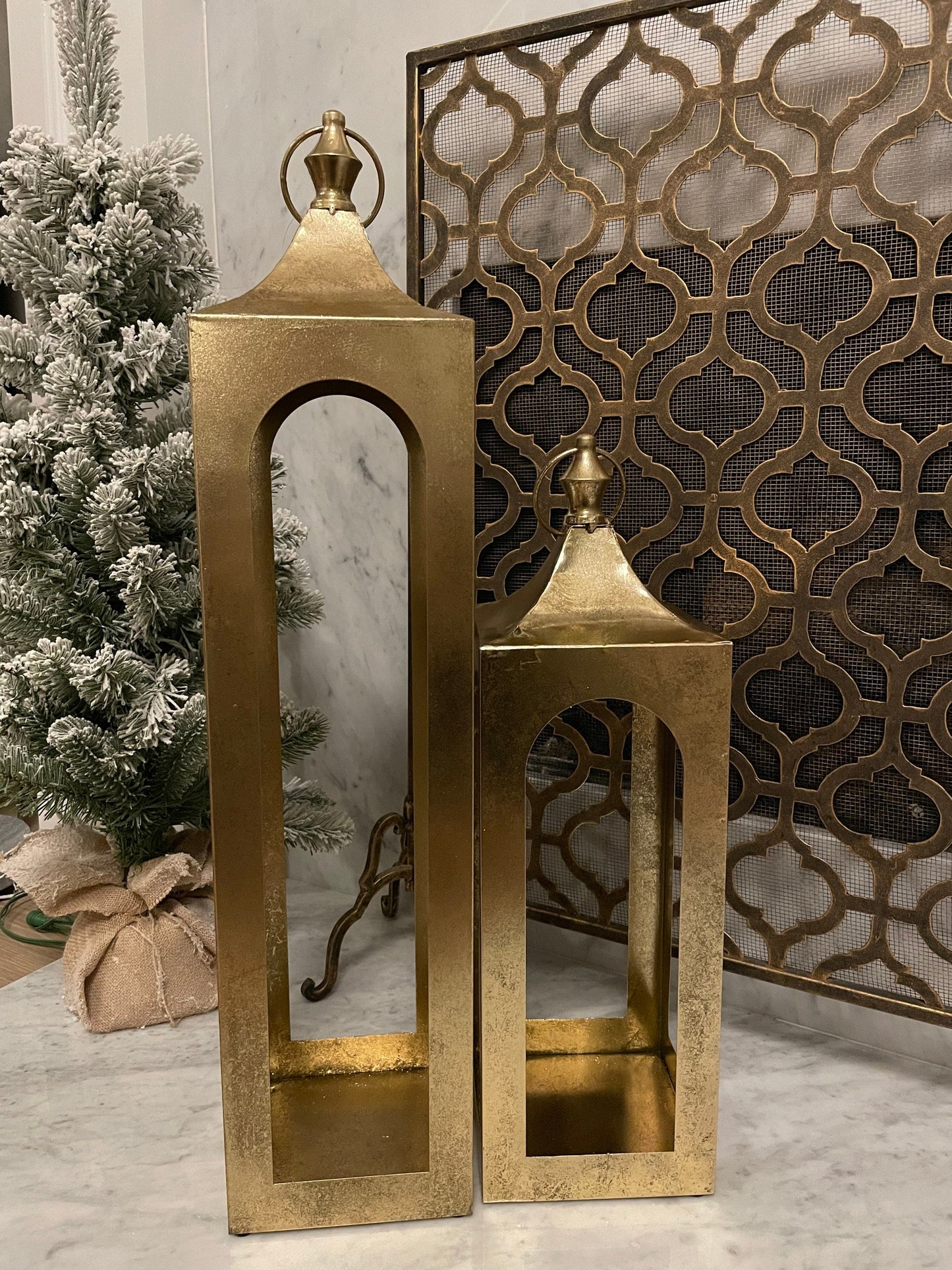 21” and 29” Golden Lanterns sold individually, see options based on height*
