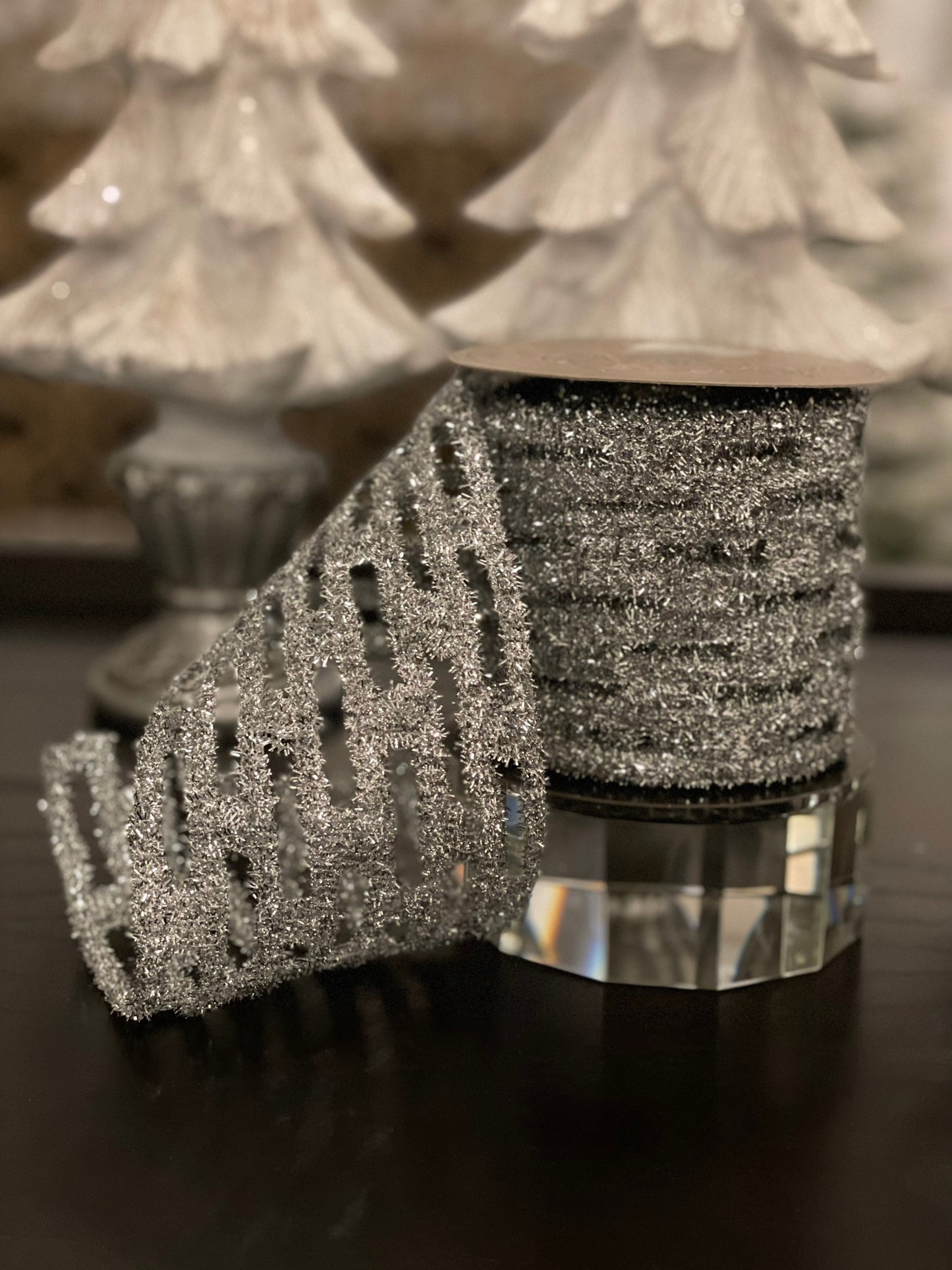 Designer tinsel link stretch silver ribbon. 4”x 10 yards. Wired.*