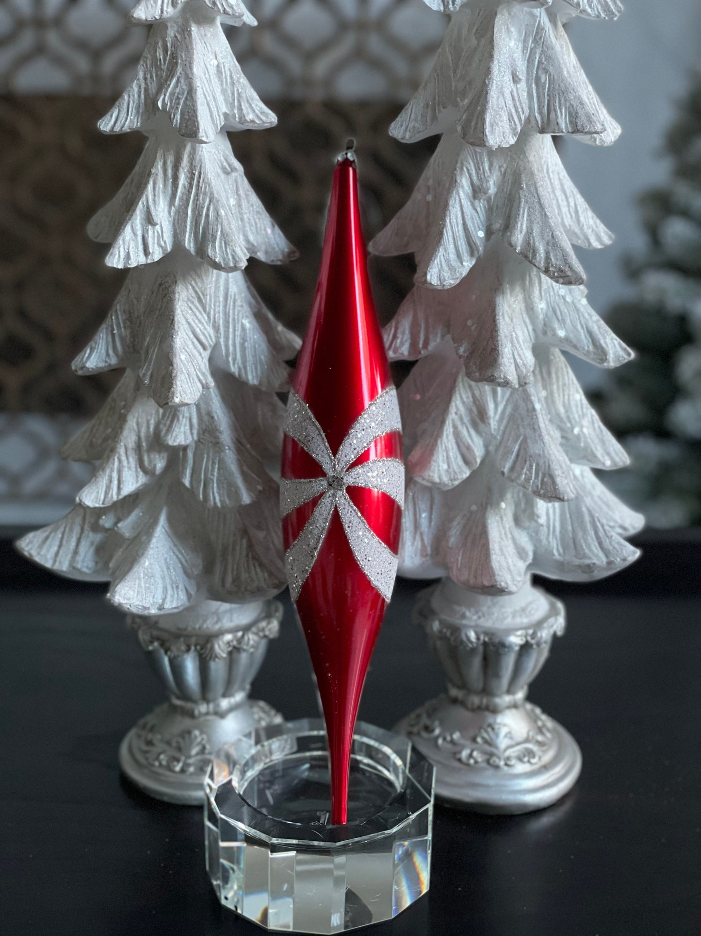 13” finial red and white glitter. Oval drop ornament.*