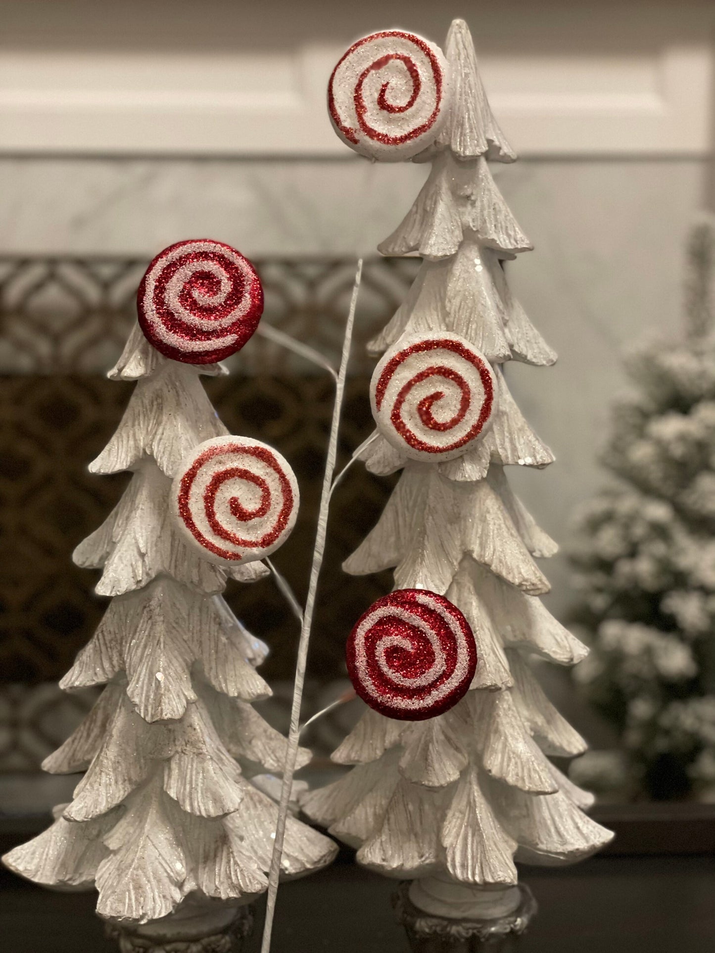 24” Glitter candy spray. Peppermint stick spray. Red and white.