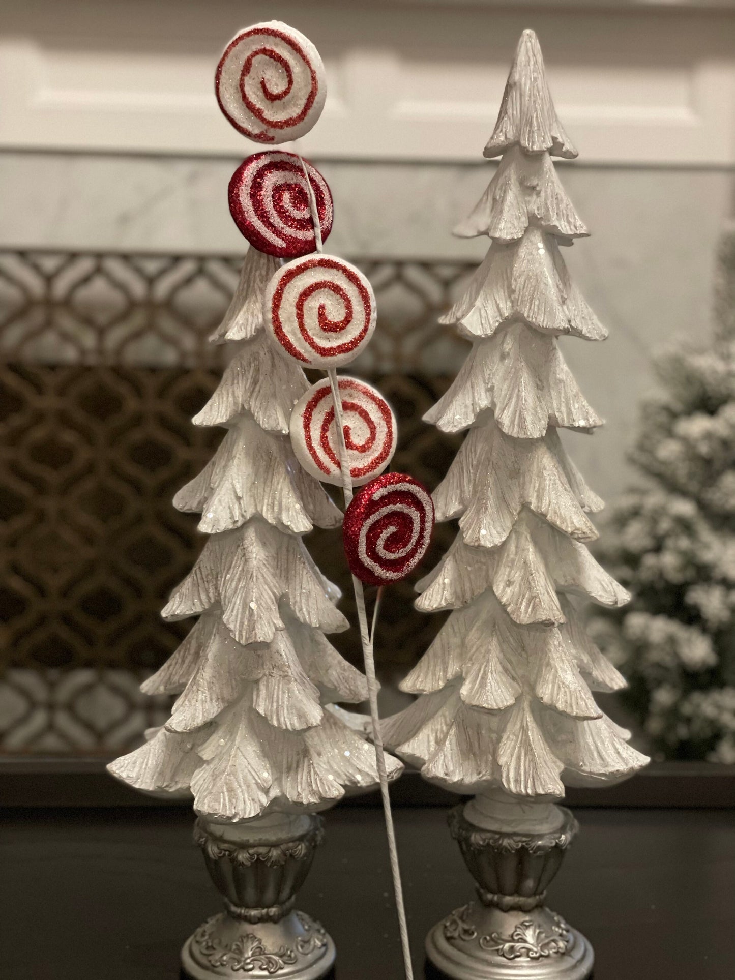 24” Glitter candy spray. Peppermint stick spray. Red and white.