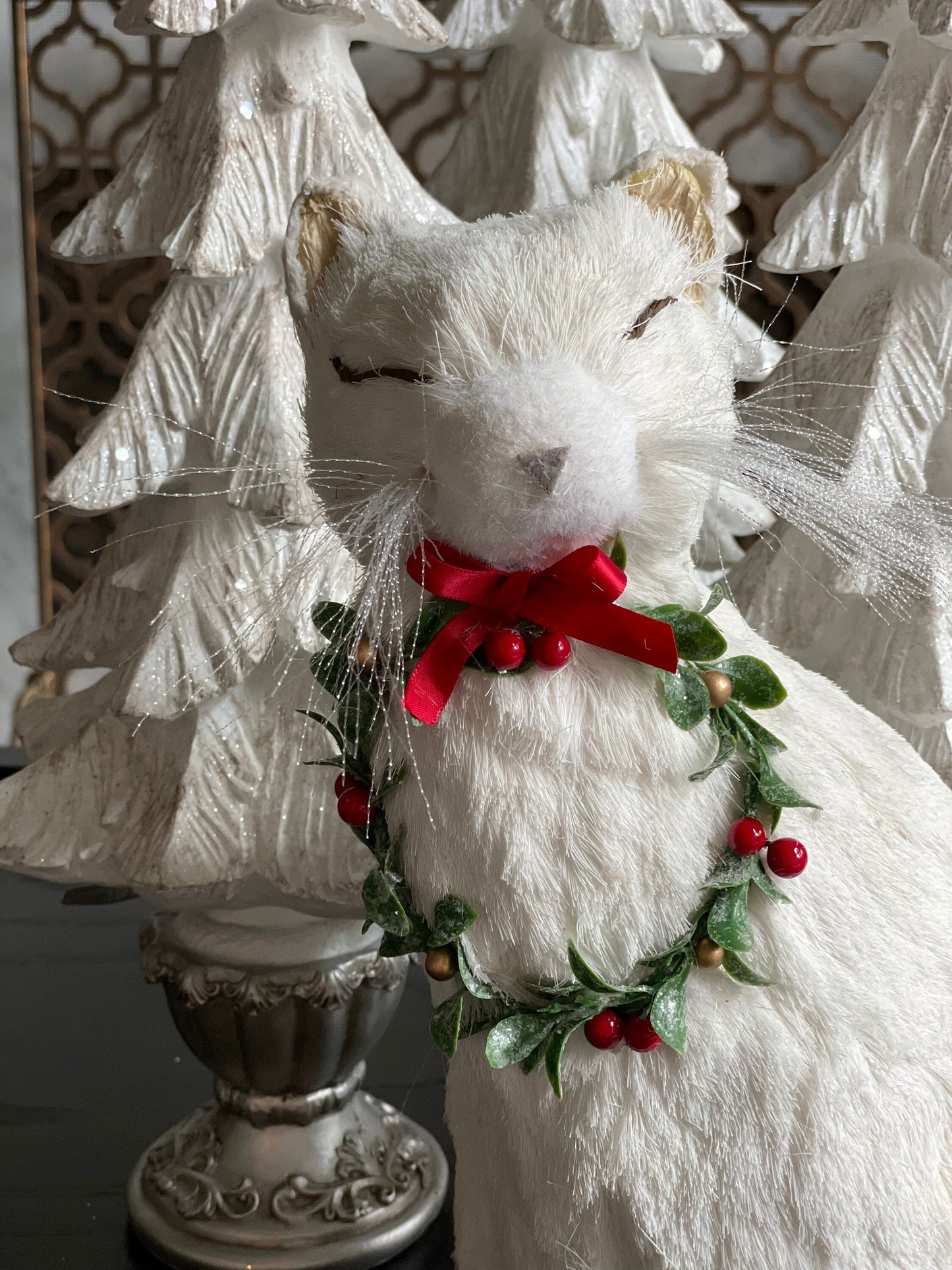 12.5” Cat with Holly and berry wreath. Christmas.