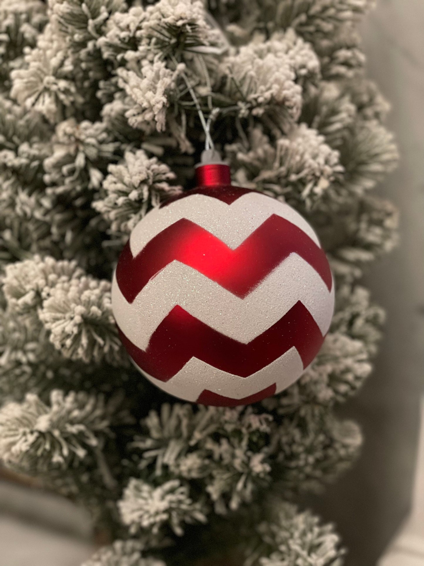120 mm shatterproof chevron ball ornament. Red and white. Candy theme.*