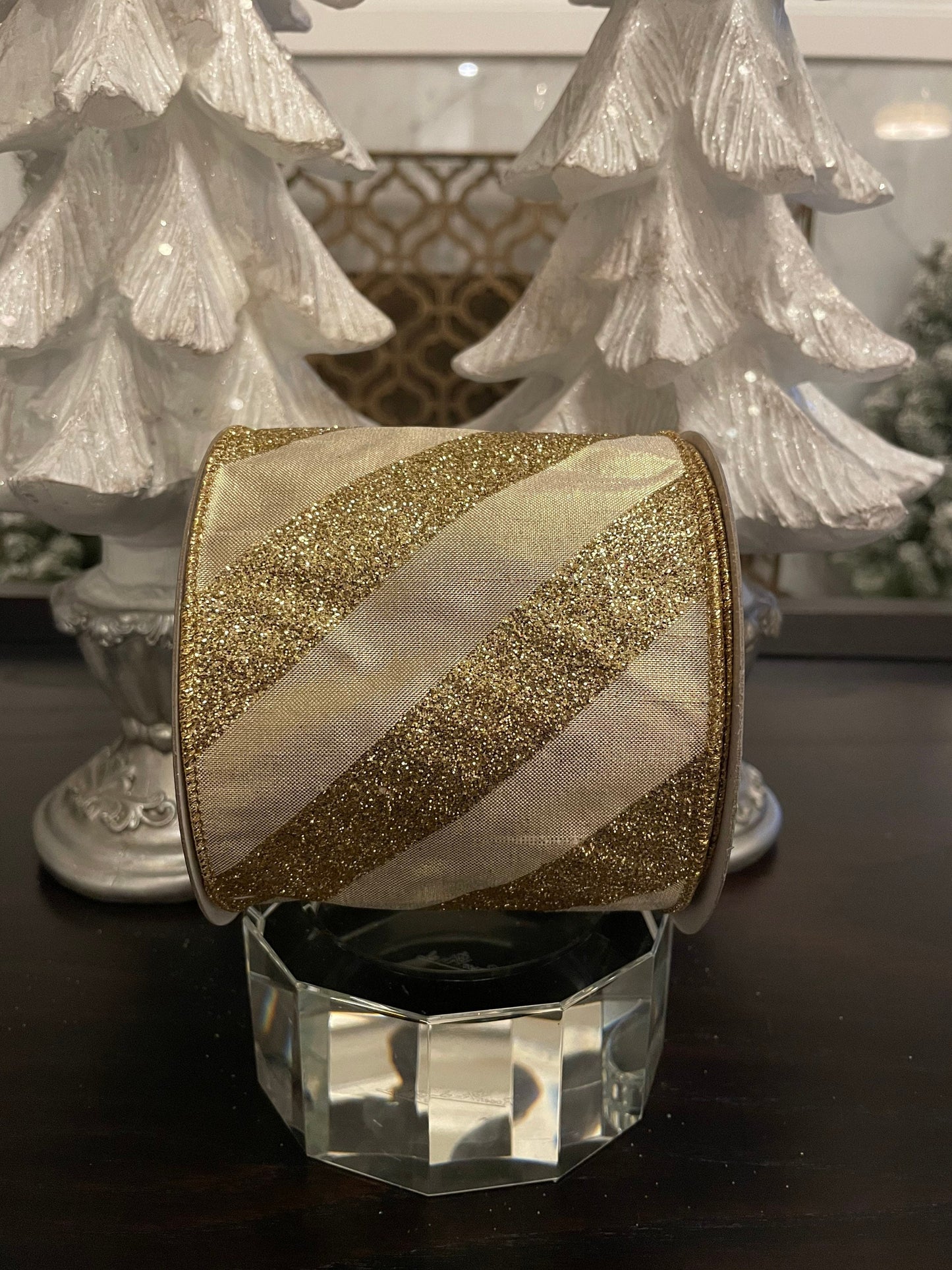 Designer metallic dupion candy gold ribbon. 4”x 10 yards. Wired.*