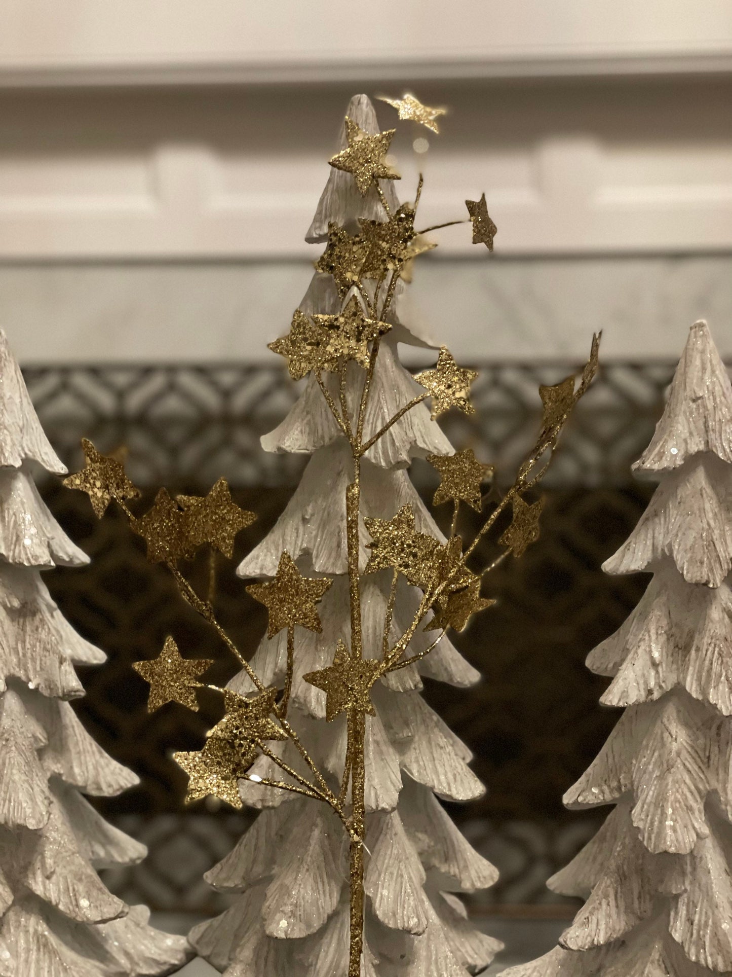 24” glitter stars spray. Gold. Set of 3.