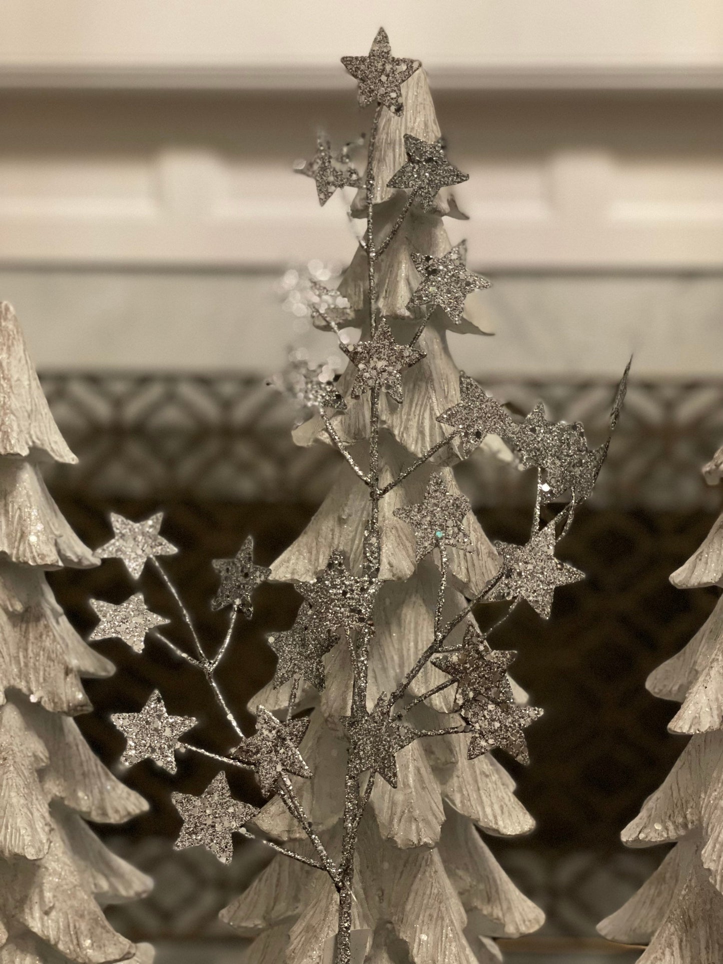 24” glitter stars spray. Silver. Set of 3.