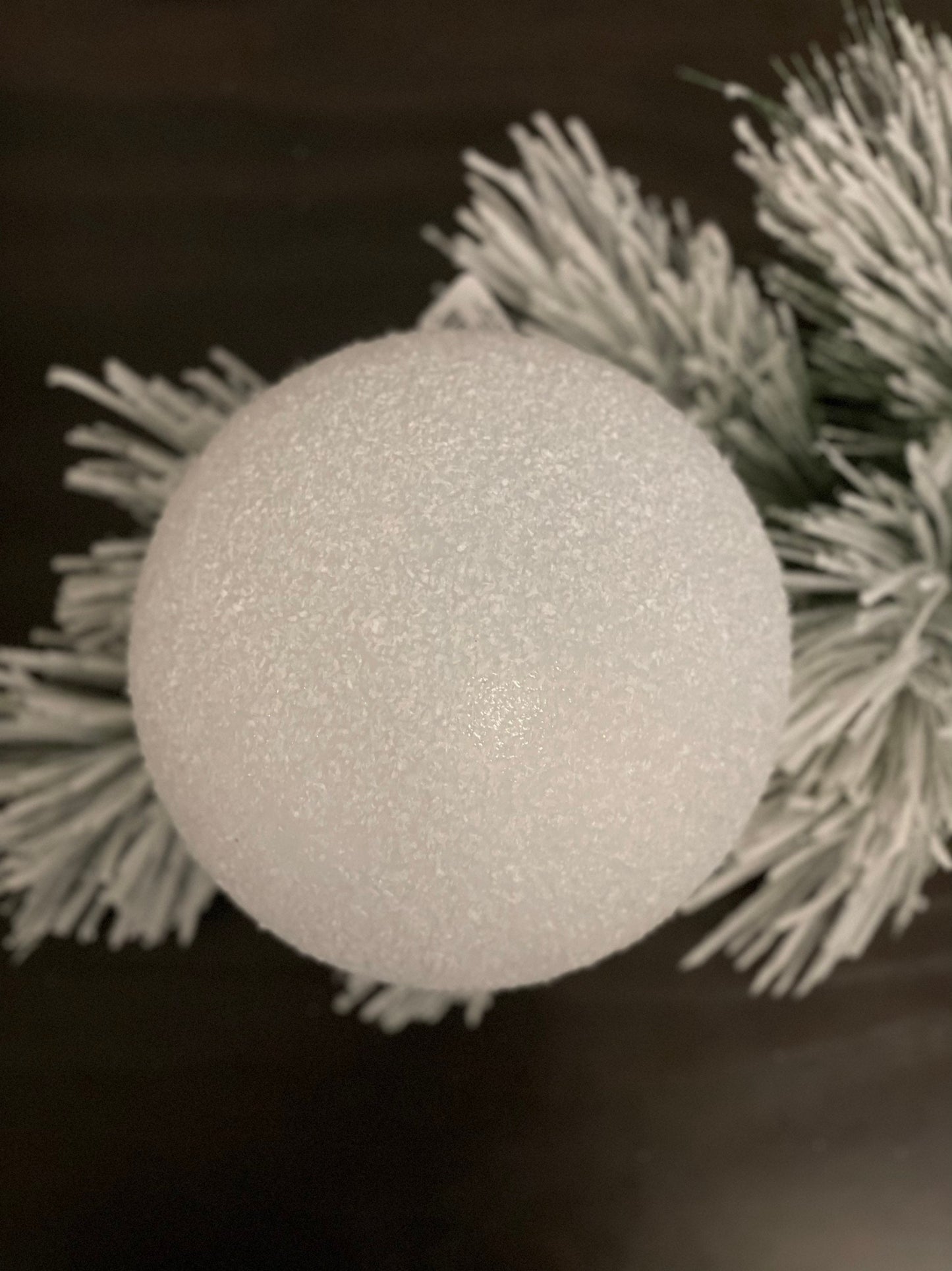 ball 200mm w/snow powder white