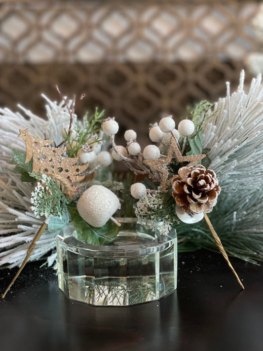 9" pick frost berry tree and star pick 2 assortment, natural frosted set. Set of 4*.