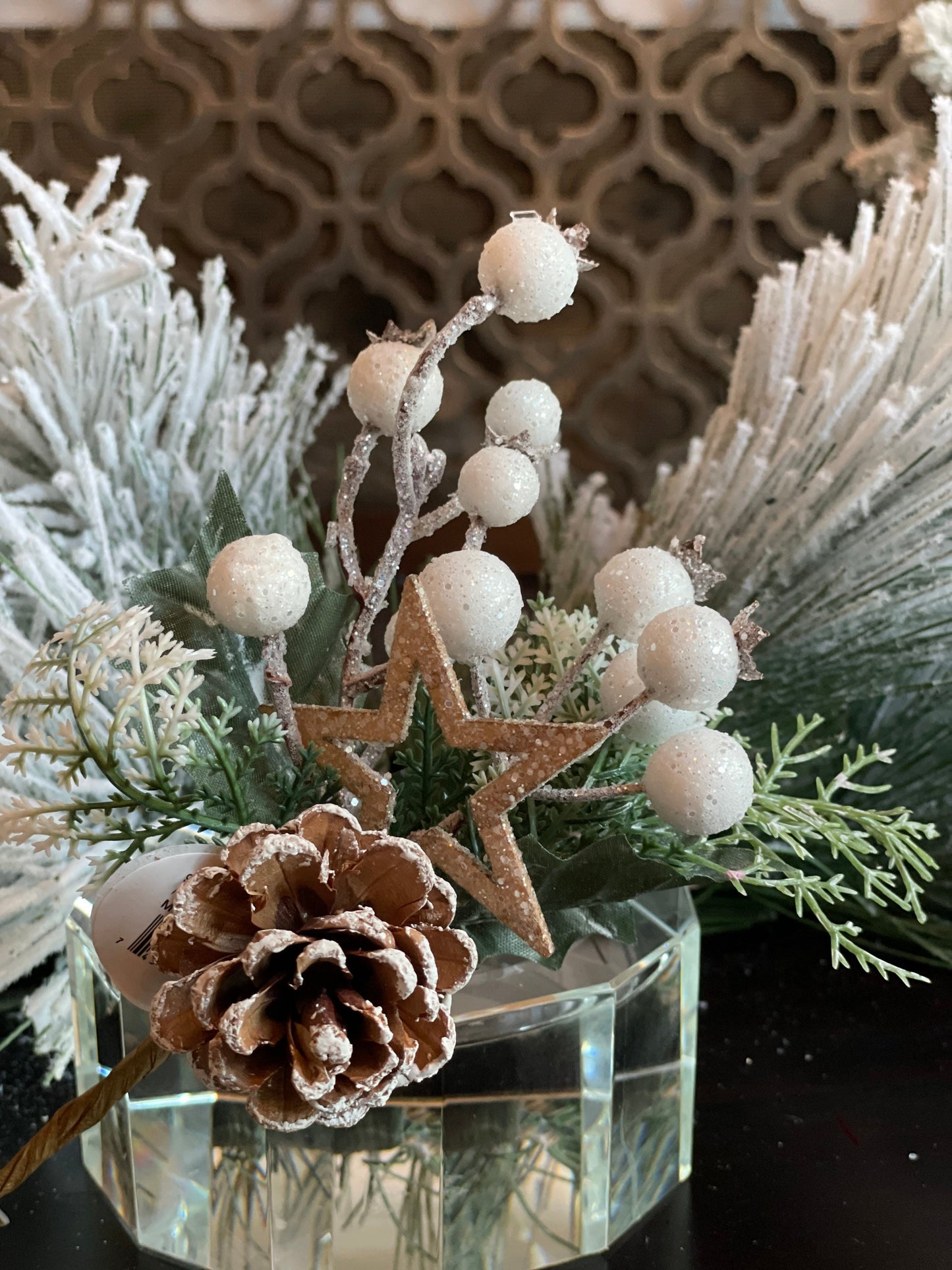 9" pick frost berry tree and star pick 2 assortment, natural frosted set. Set of 4*.