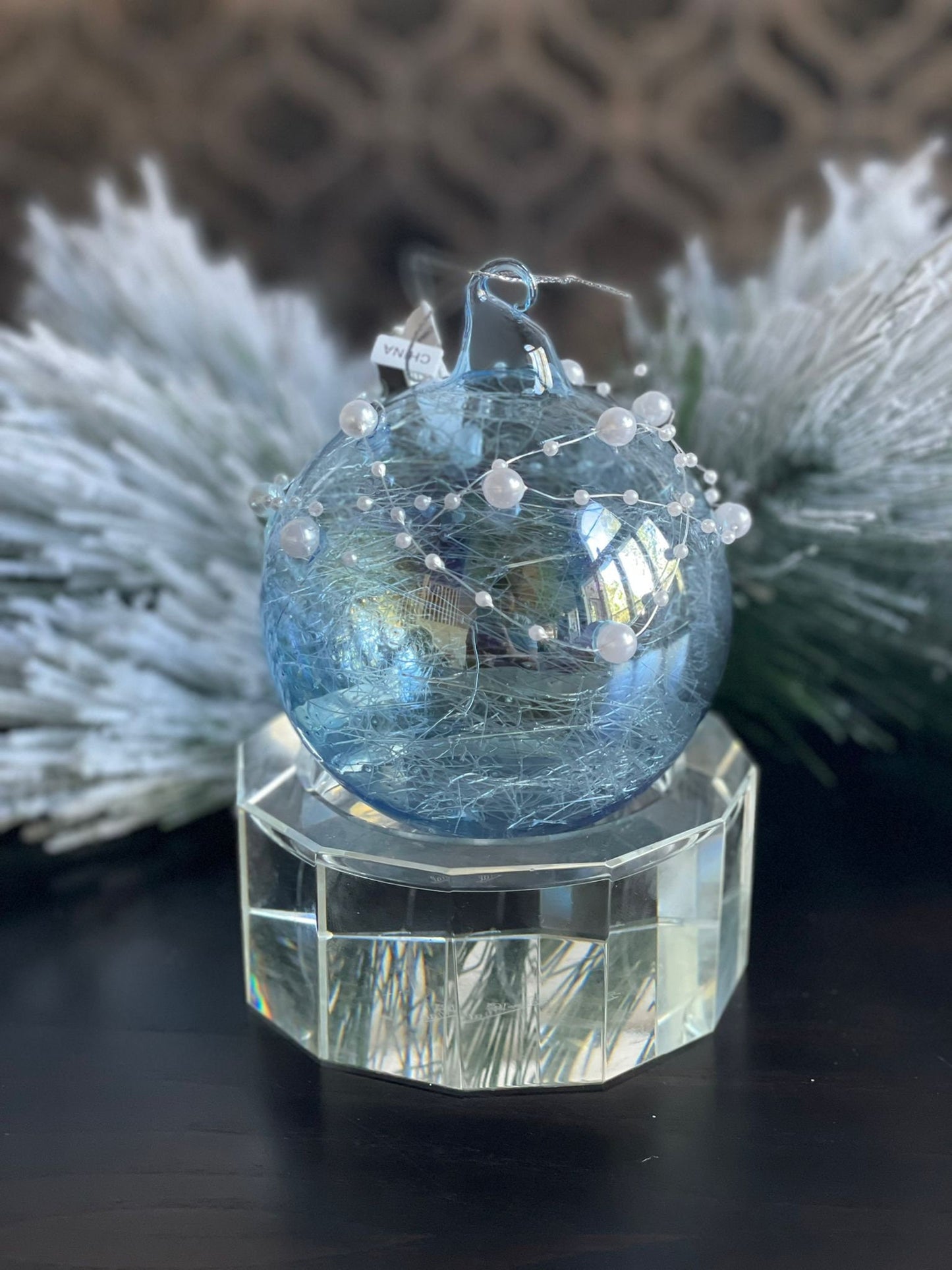 4"glass ball w/pearls net ornament