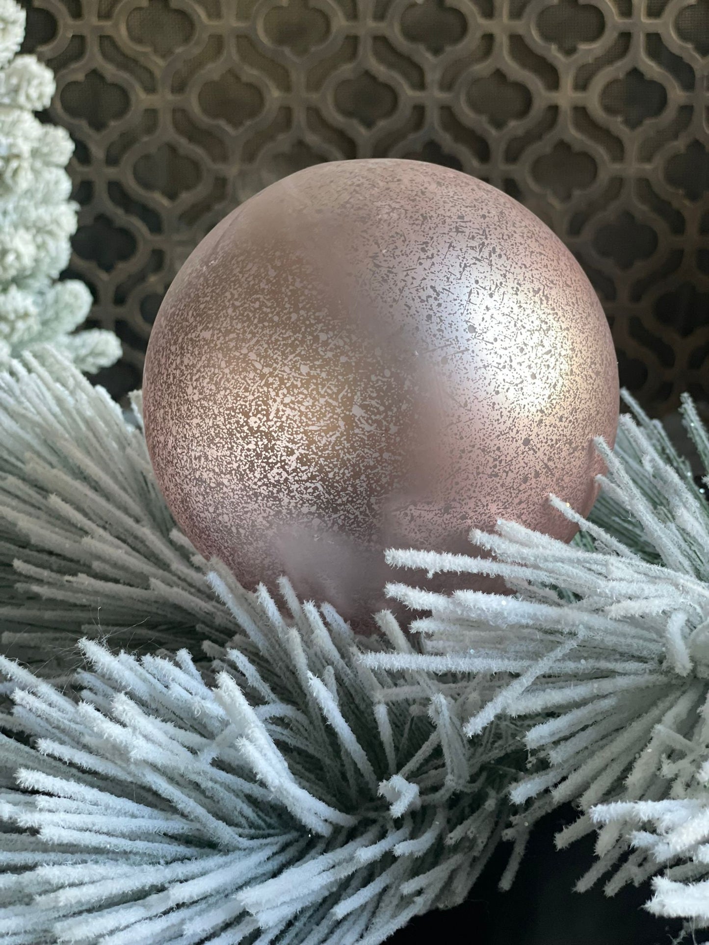 SET of 2. 140mm vp matt mercury ball ornament box.*